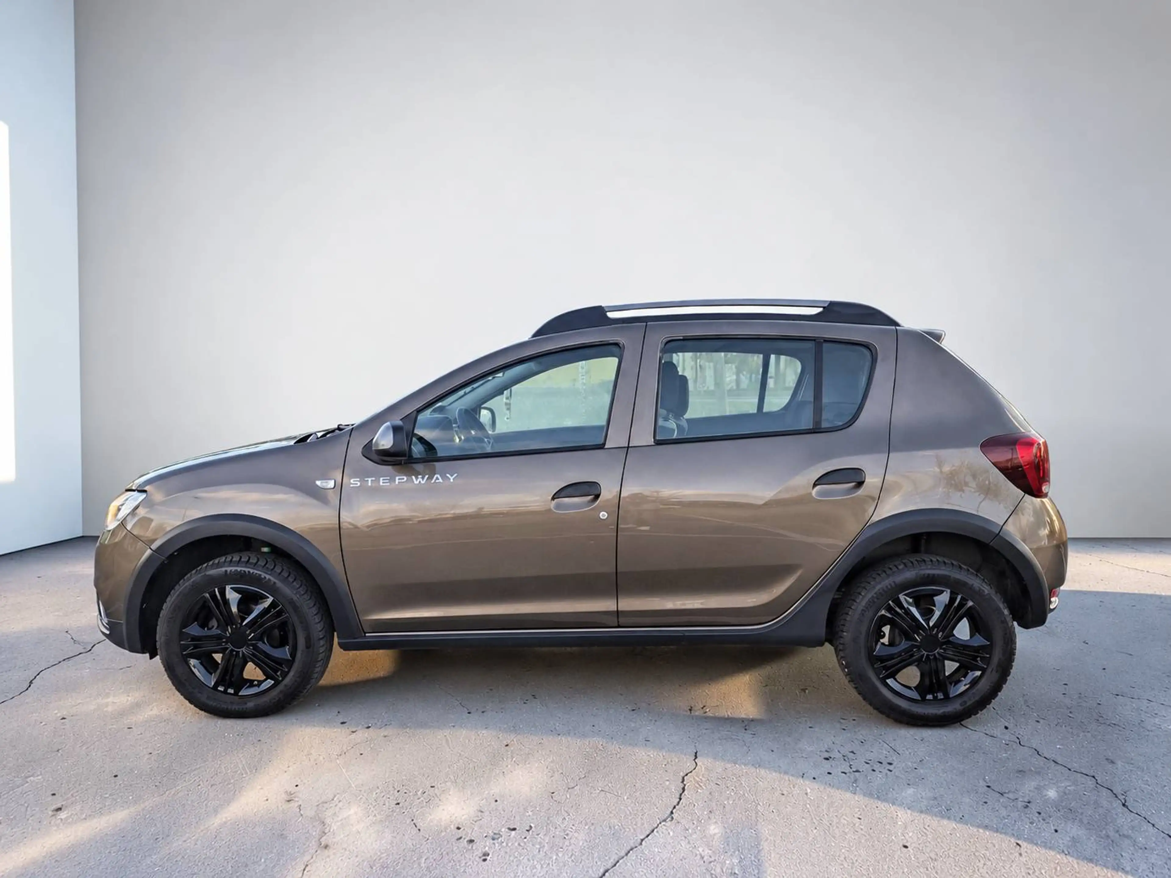 Dacia Sandero Stepway Prestige — photo 4