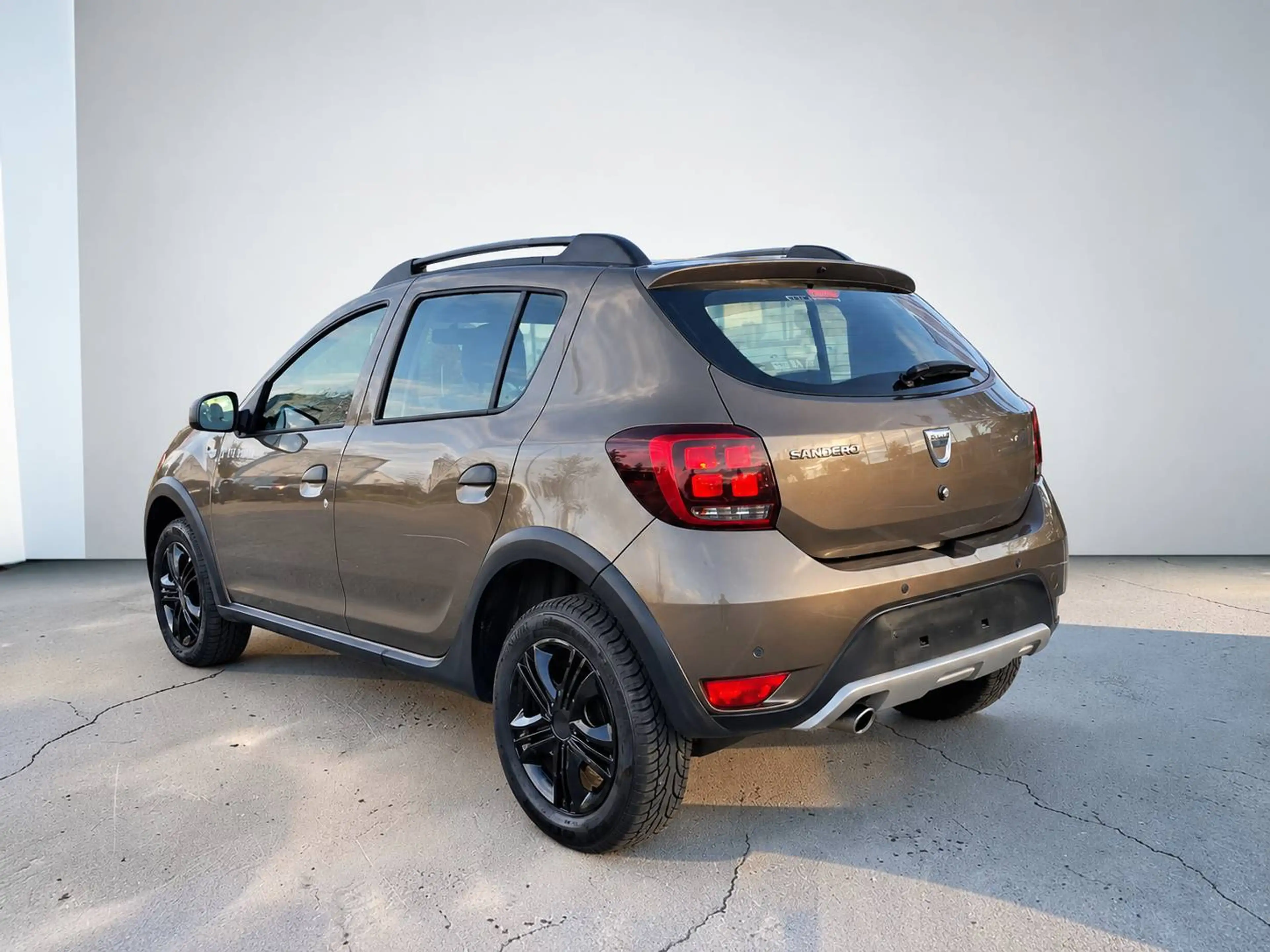 Dacia Sandero Stepway Prestige — photo 6