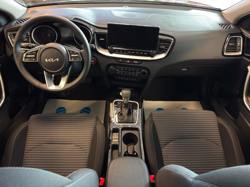 Kia Ceed SW / cee'd SW Ceed Sportswagon Ultimate*LED*KAMERA*NAVI*SHZ* — photo 10