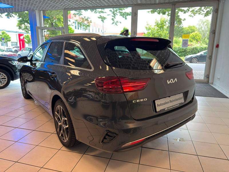 Kia Ceed SW / cee'd SW Ceed Sportswagon Ultimate*LED*KAMERA*NAVI*SHZ* — photo 2