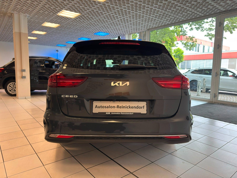 Kia Ceed SW / cee'd SW Ceed Sportswagon Ultimate*LED*KAMERA*NAVI*SHZ* — photo 8