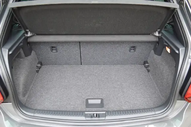 Volkswagen Polo view 20