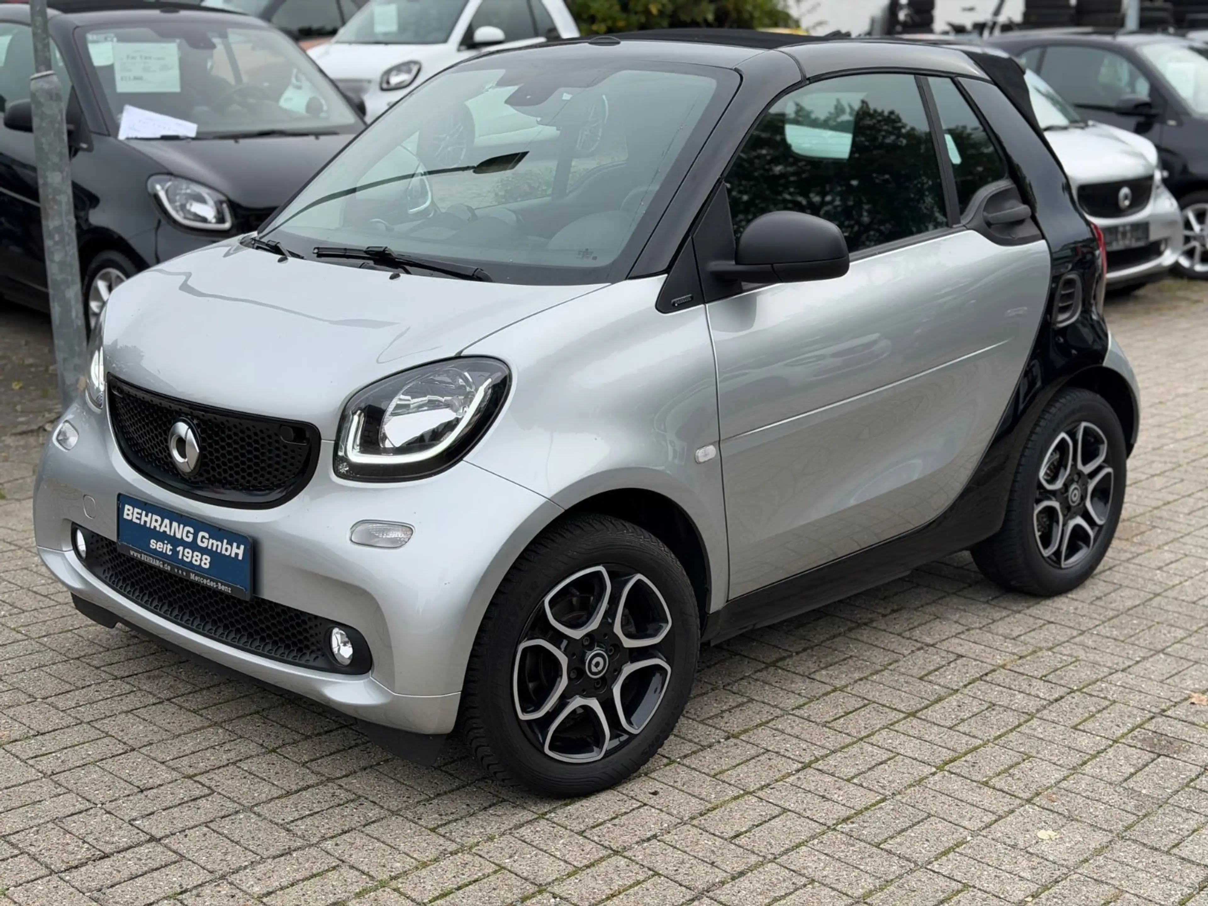 smart forTwo CABRIO*PASSION*EINPARKHILFE*1.HAND*90PS — photo 2
