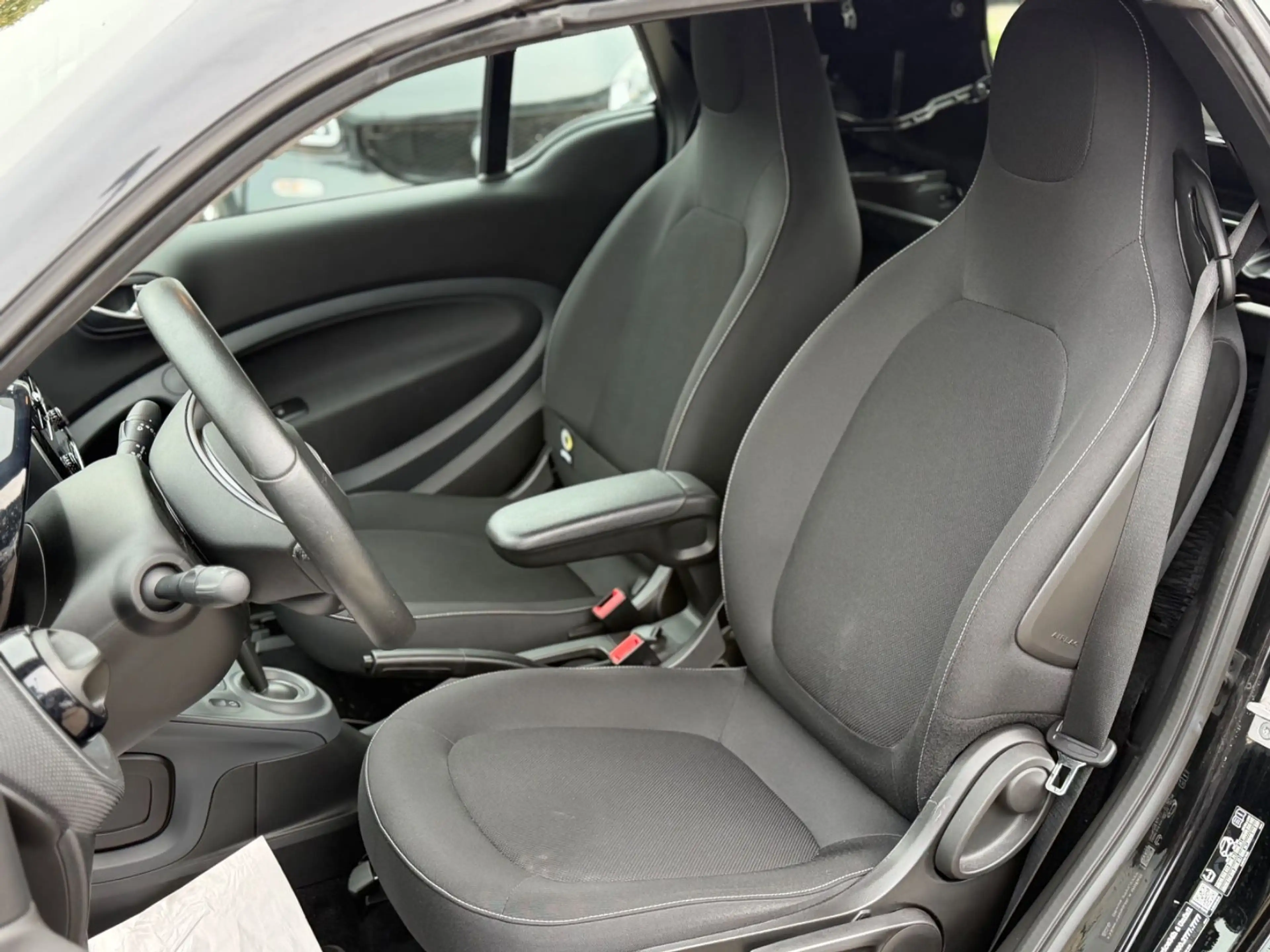 smart forTwo CABRIO*PASSION*EINPARKHILFE*1.HAND*90PS — photo 7
