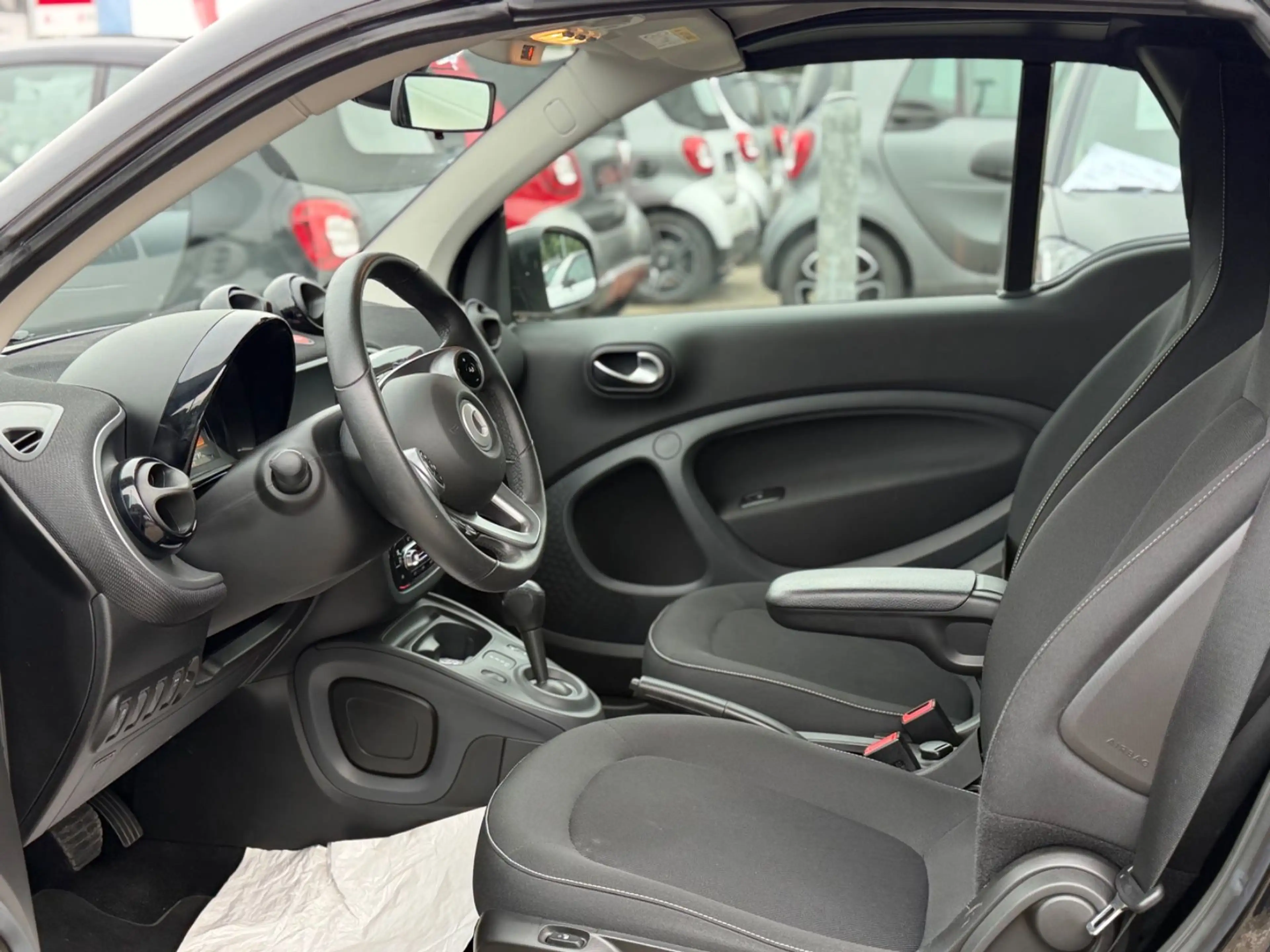 smart forTwo CABRIO*PASSION*EINPARKHILFE*1.HAND*90PS — photo 8