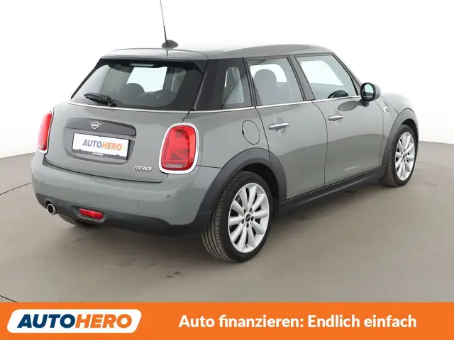 Mini Hatch view 6