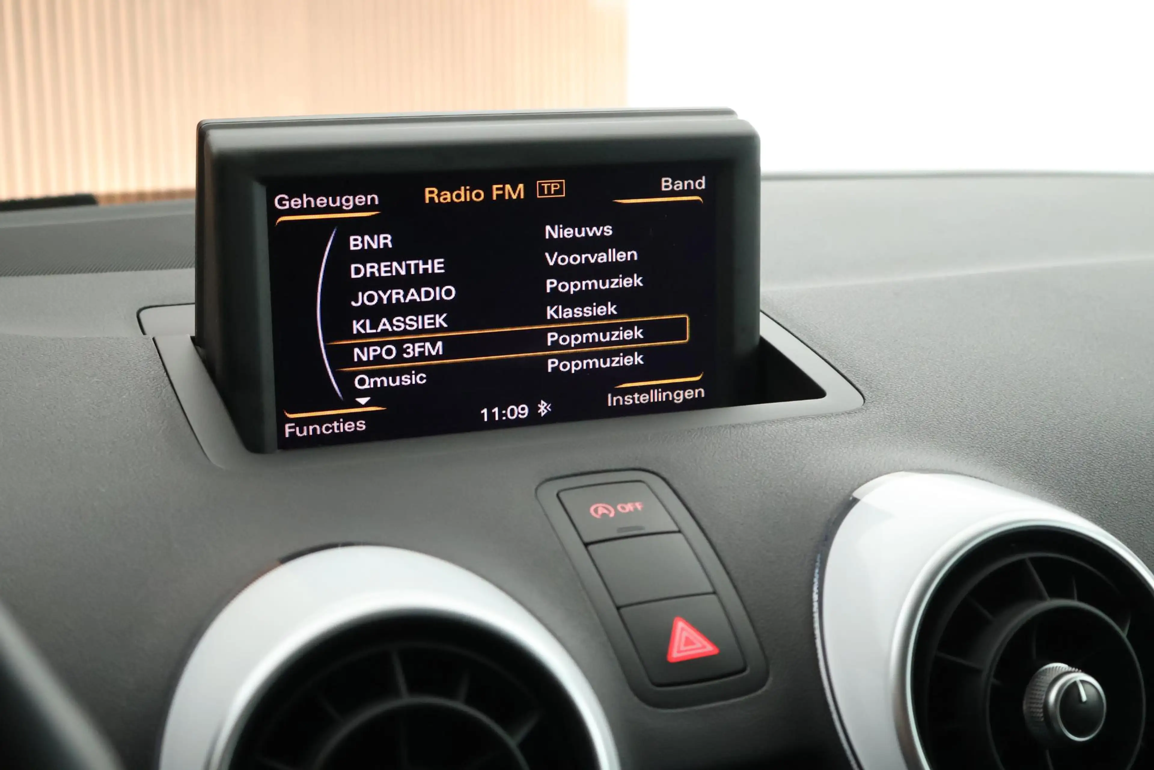 Audi A1 Sportback 1.2 TFSI 86pk Connect Trekhaak Navigatie — photo 21