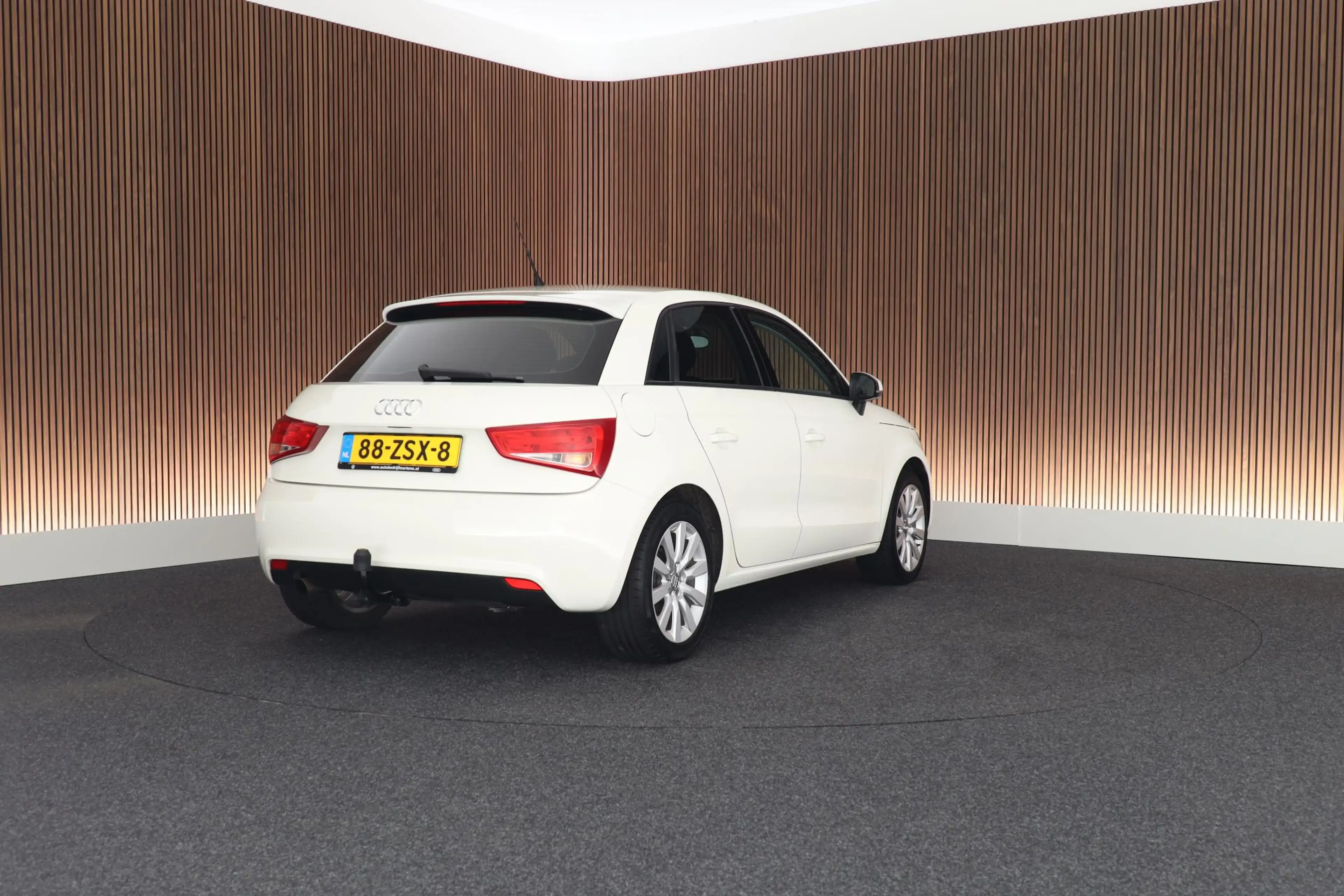 Audi A1 Sportback 1.2 TFSI 86pk Connect Trekhaak Navigatie — photo 7