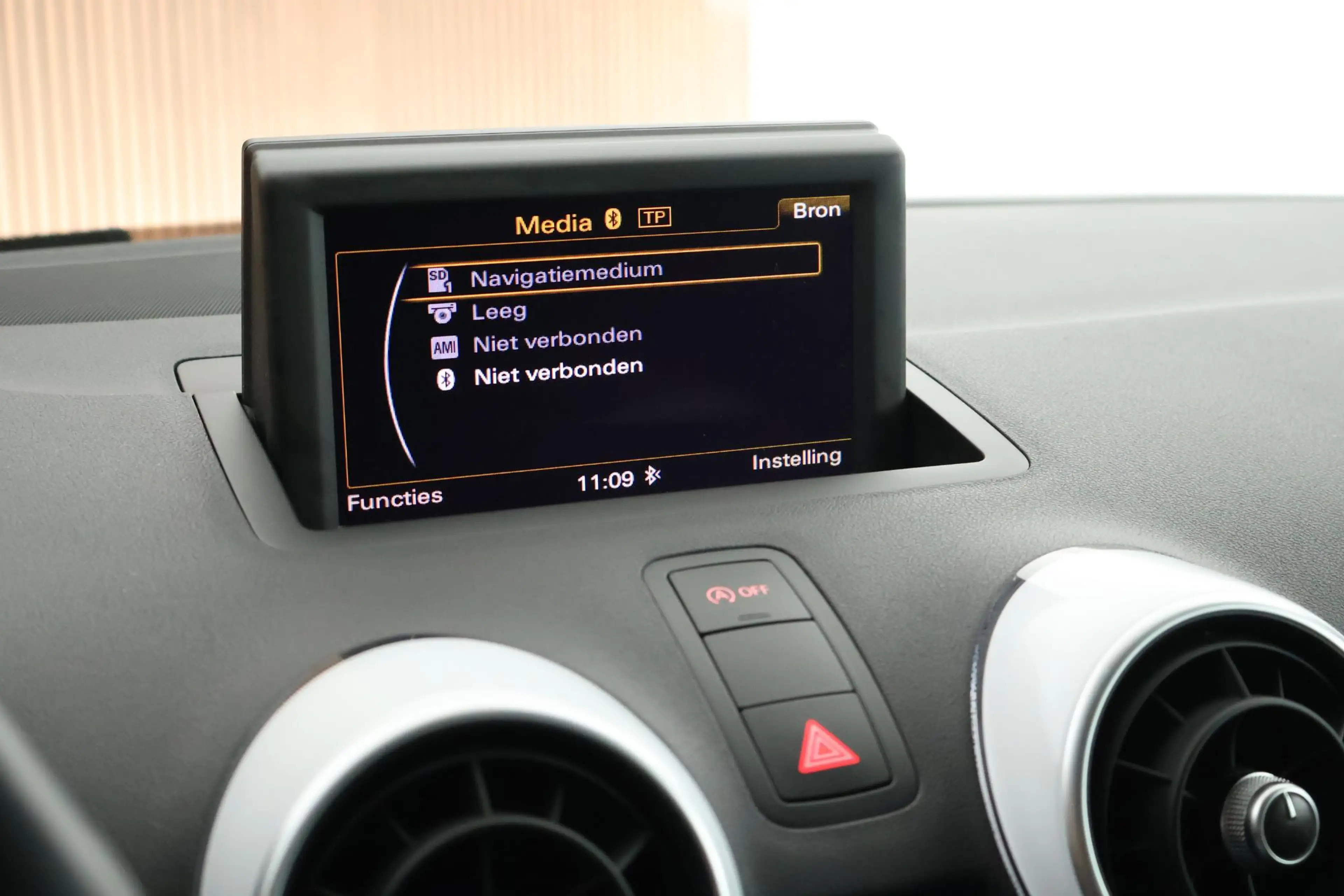Audi A1 Sportback 1.2 TFSI 86pk Connect Trekhaak Navigatie — photo 25