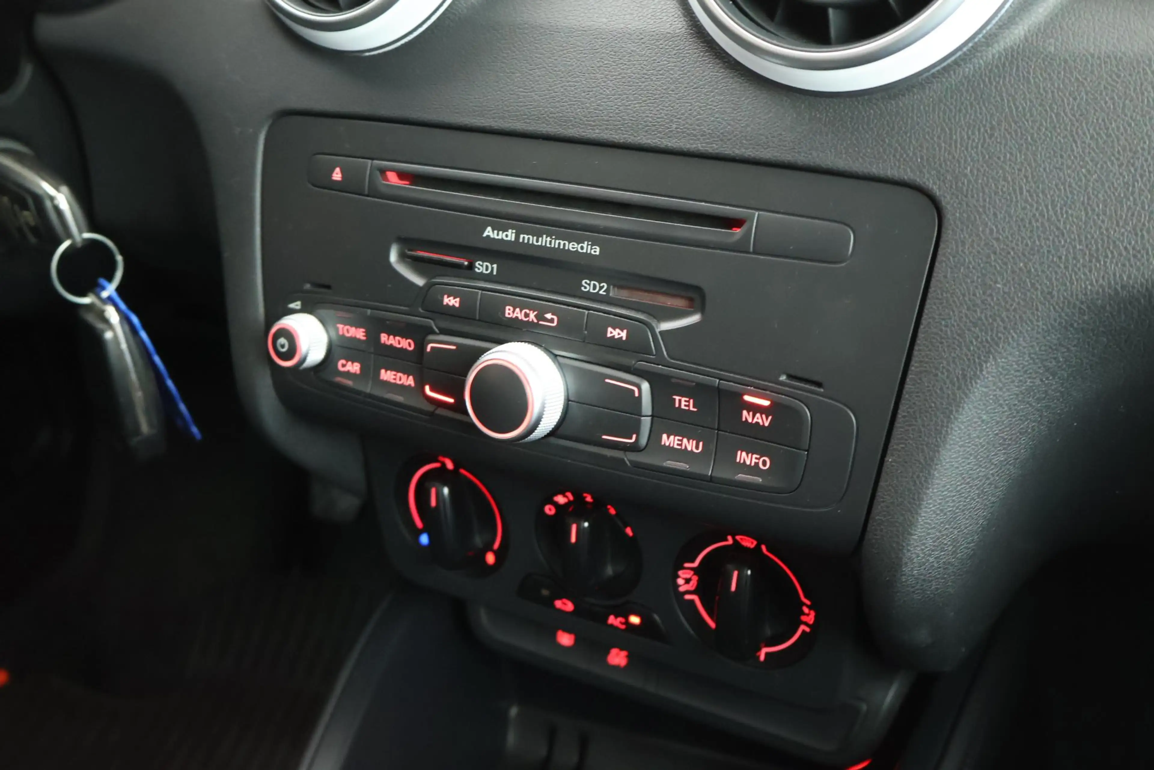 Audi A1 Sportback 1.2 TFSI 86pk Connect Trekhaak Navigatie — photo 26