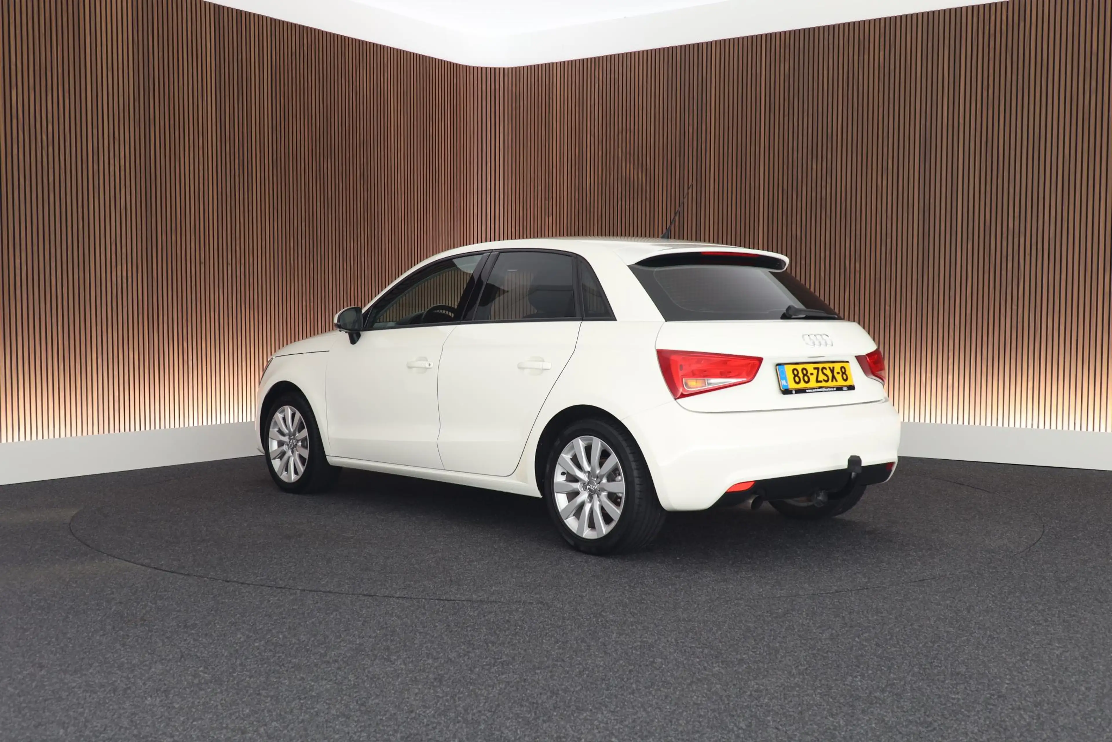 Audi A1 Sportback 1.2 TFSI 86pk Connect Trekhaak Navigatie — photo 6