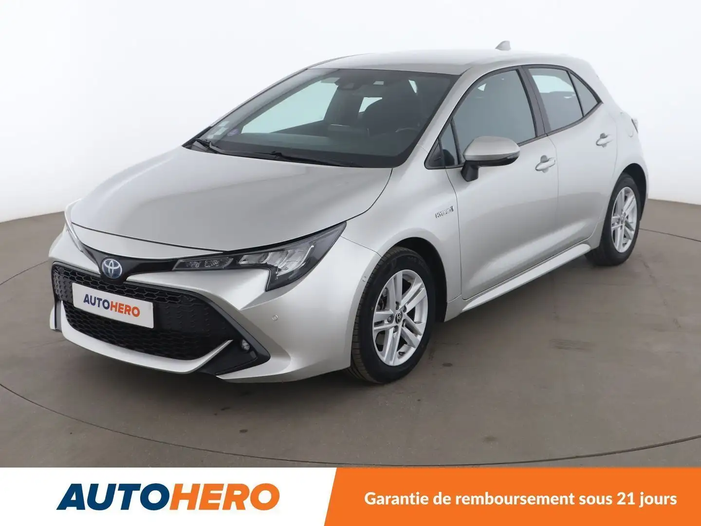 Toyota Corolla Cross 1.8 Hybride Dynamic Business Gris - 1