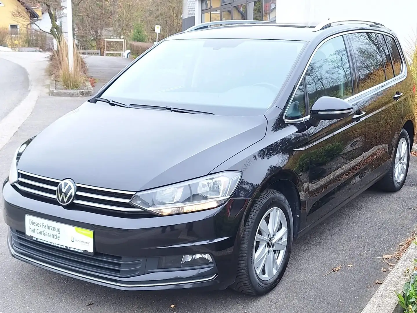 Volkswagen Touran Highline 2,0 TDI, Diesel, 122 PS, NETTO 17.417,- Schwarz - 1