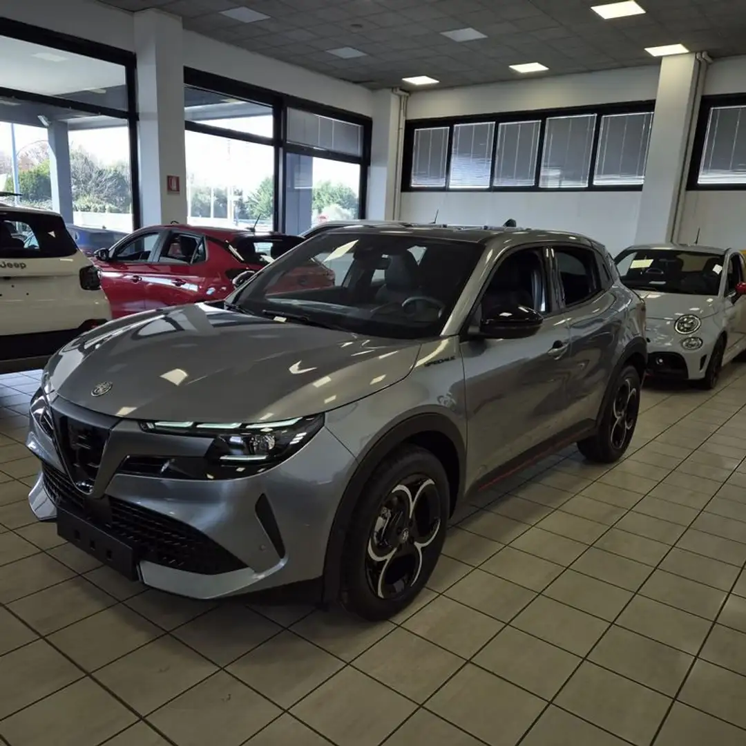 Alfa Romeo Junior 1.2 136 CV Hybrid eDCT6 Speciale - 1