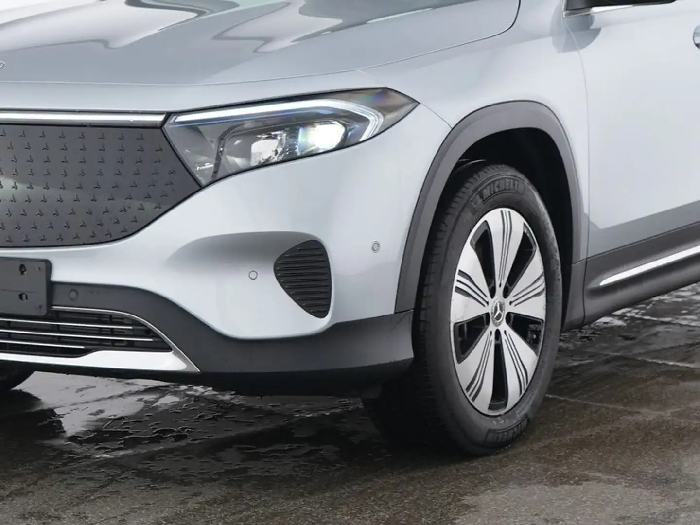 Mercedes-Benz EQB 350 4M PROGR-ADV+ PANOR AHK SOUND KEYLGO VZA Argent - 2