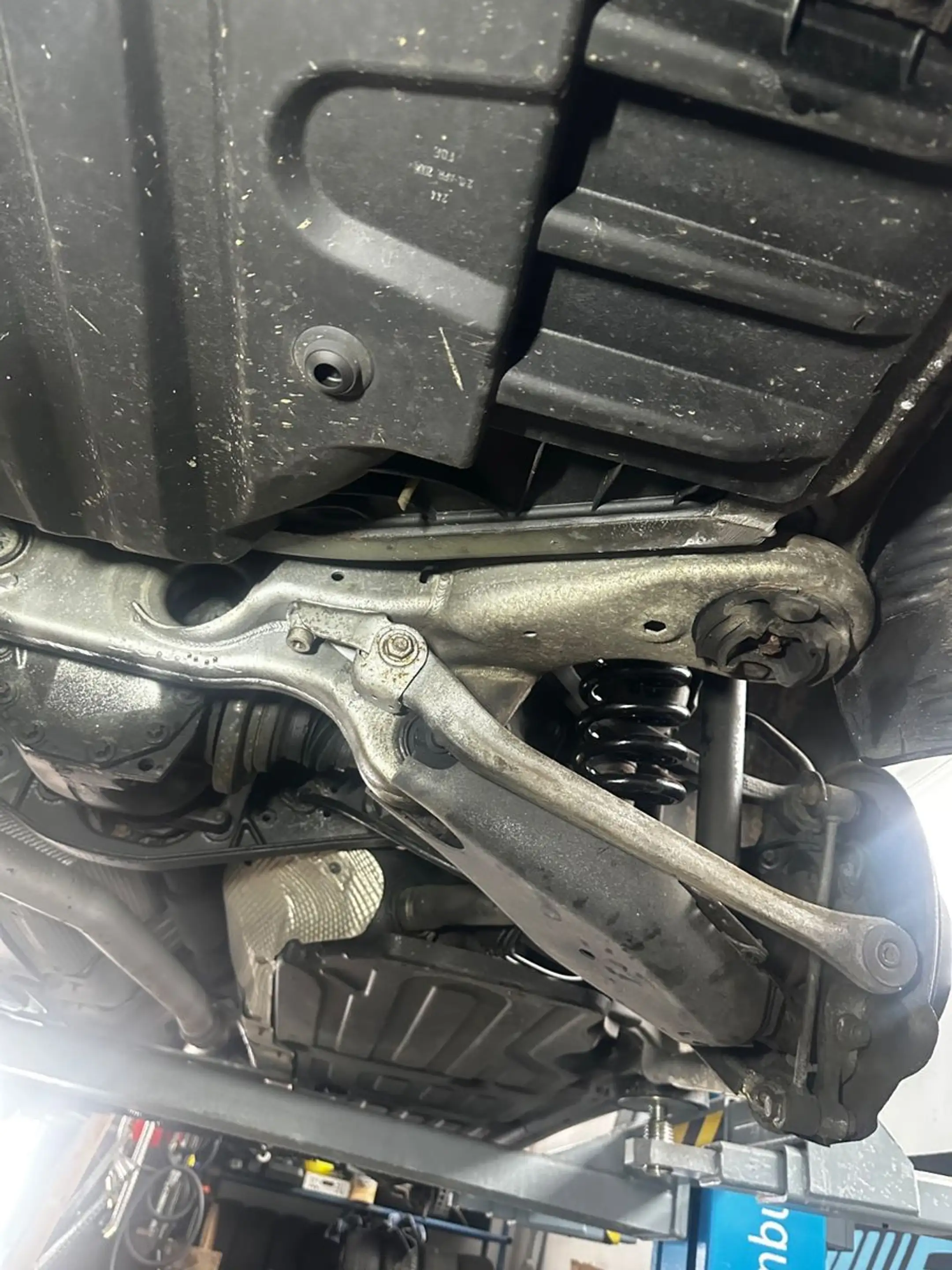 Mercedes-Benz E 220 CDI Automatik — photo 14