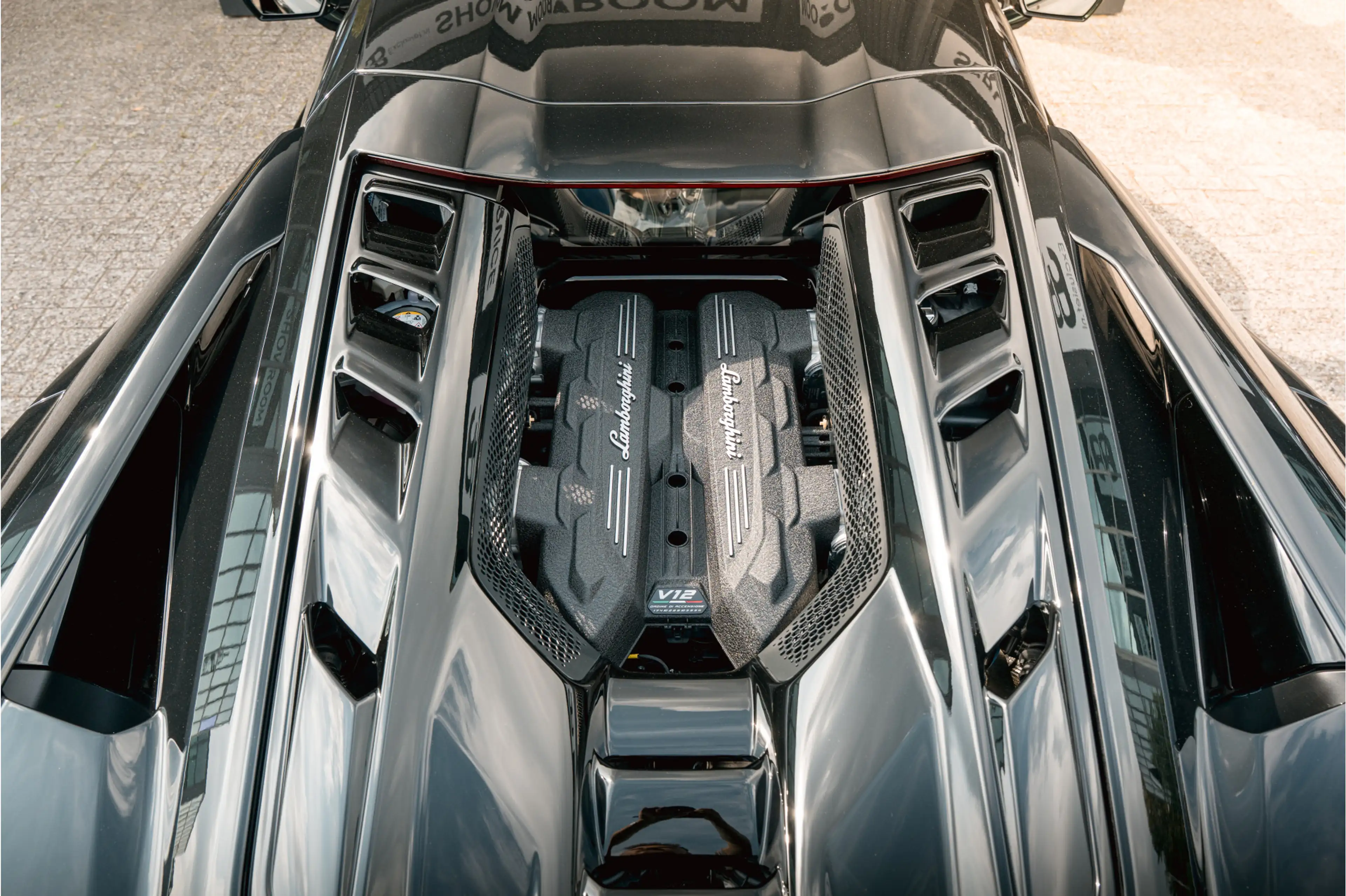 Lamborghini Revuelto Revuelto 6.5 1015 PK Coupe — photo 13