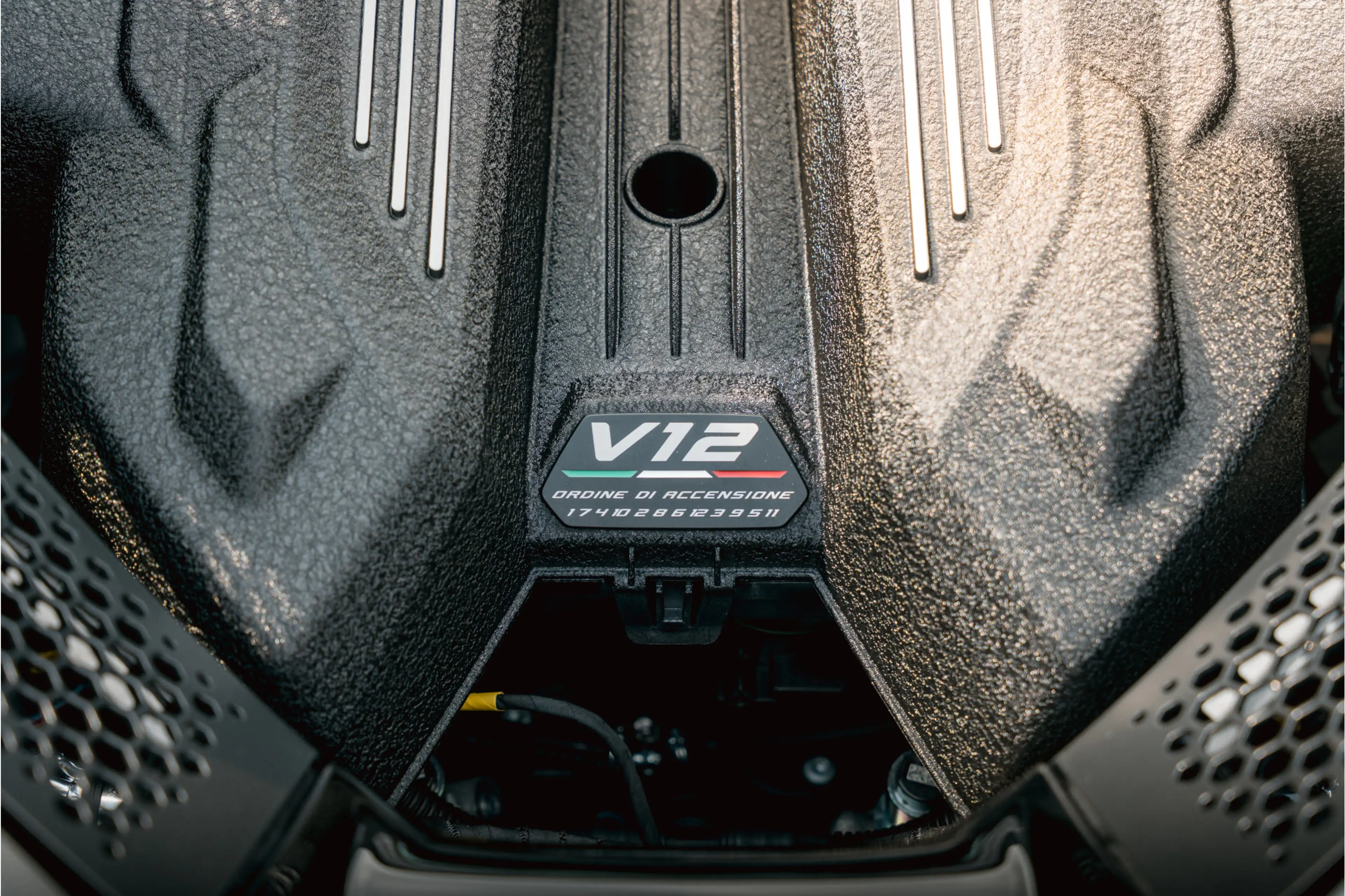 Lamborghini Revuelto Revuelto 6.5 1015 PK Coupe — photo 12