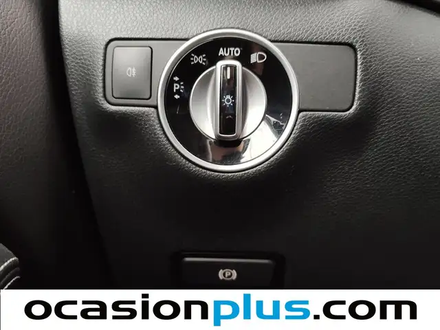 Mercedes-Benz B-Class view 8