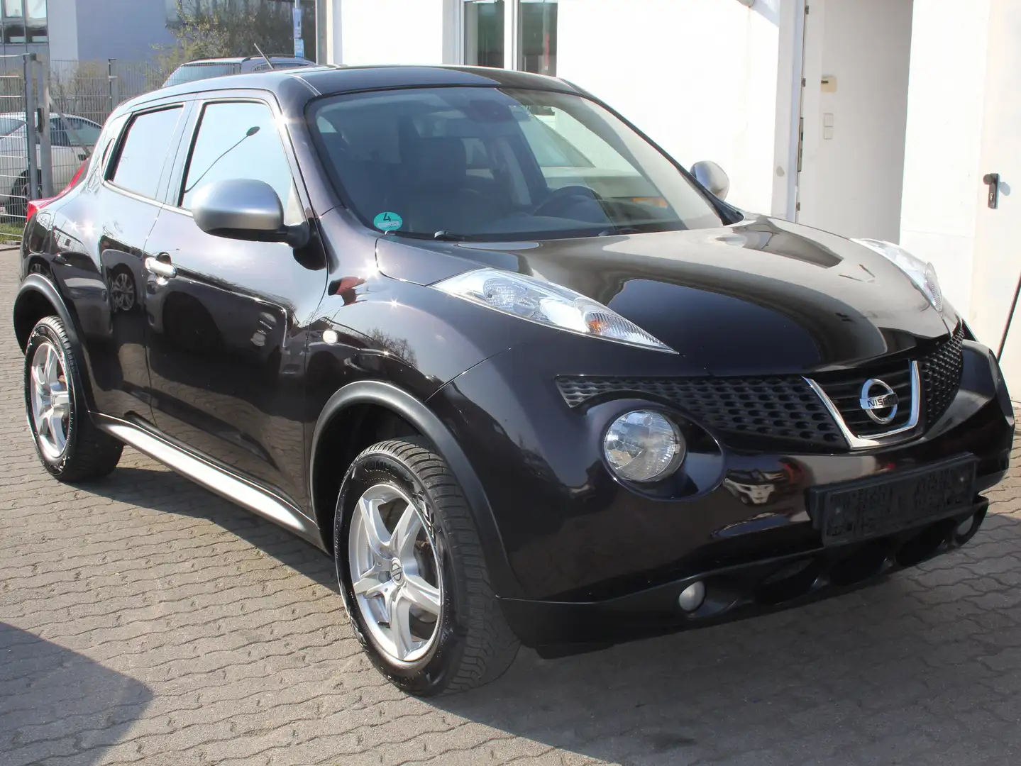Nissan Juke Shiro 1.6  Leder Kamera Navi 1 Hand Scheckheft Schwarz - 1