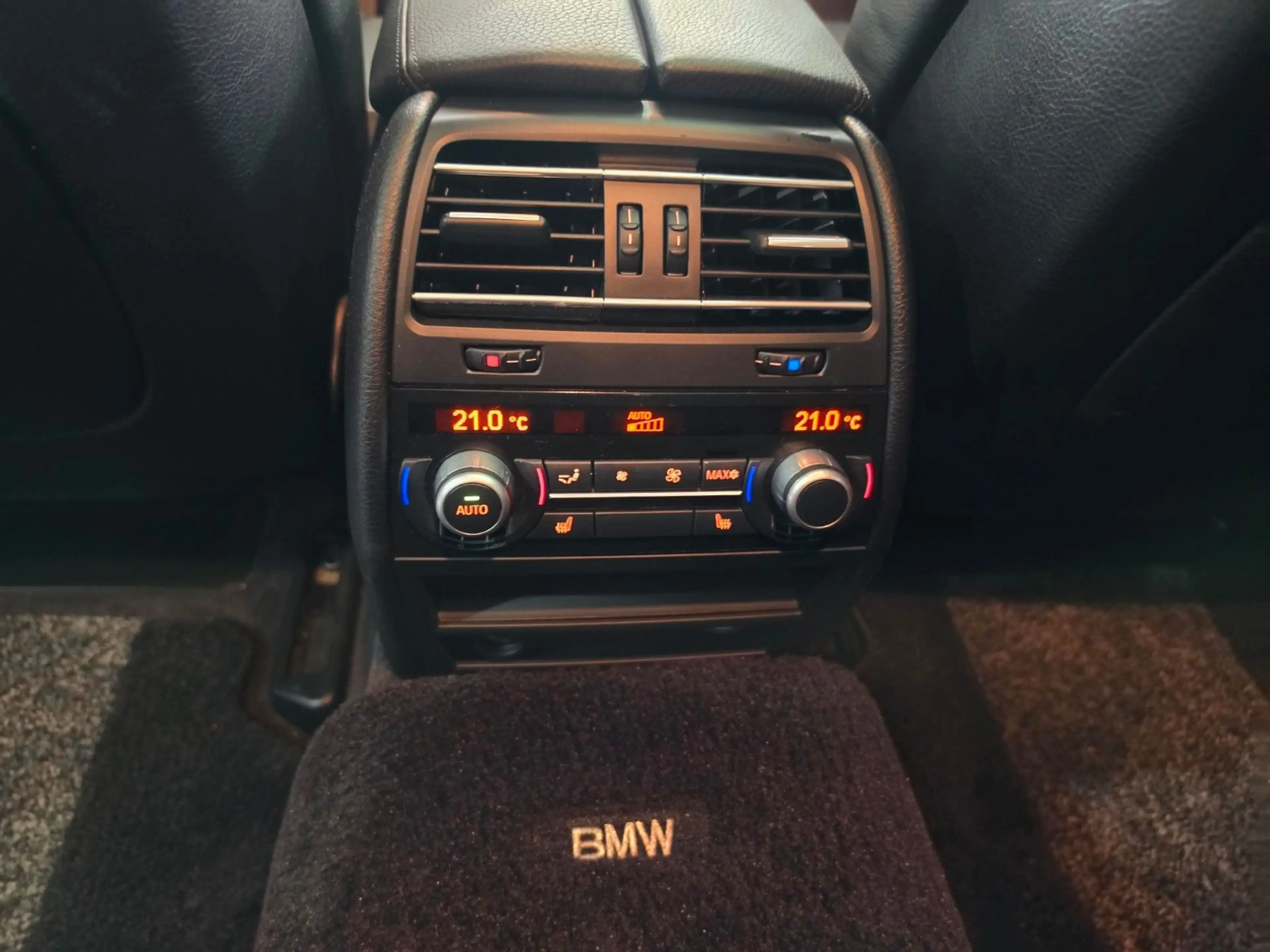 BMW 750 i Hamann Navi Klima Scheckheft Sportpaket — photo 11