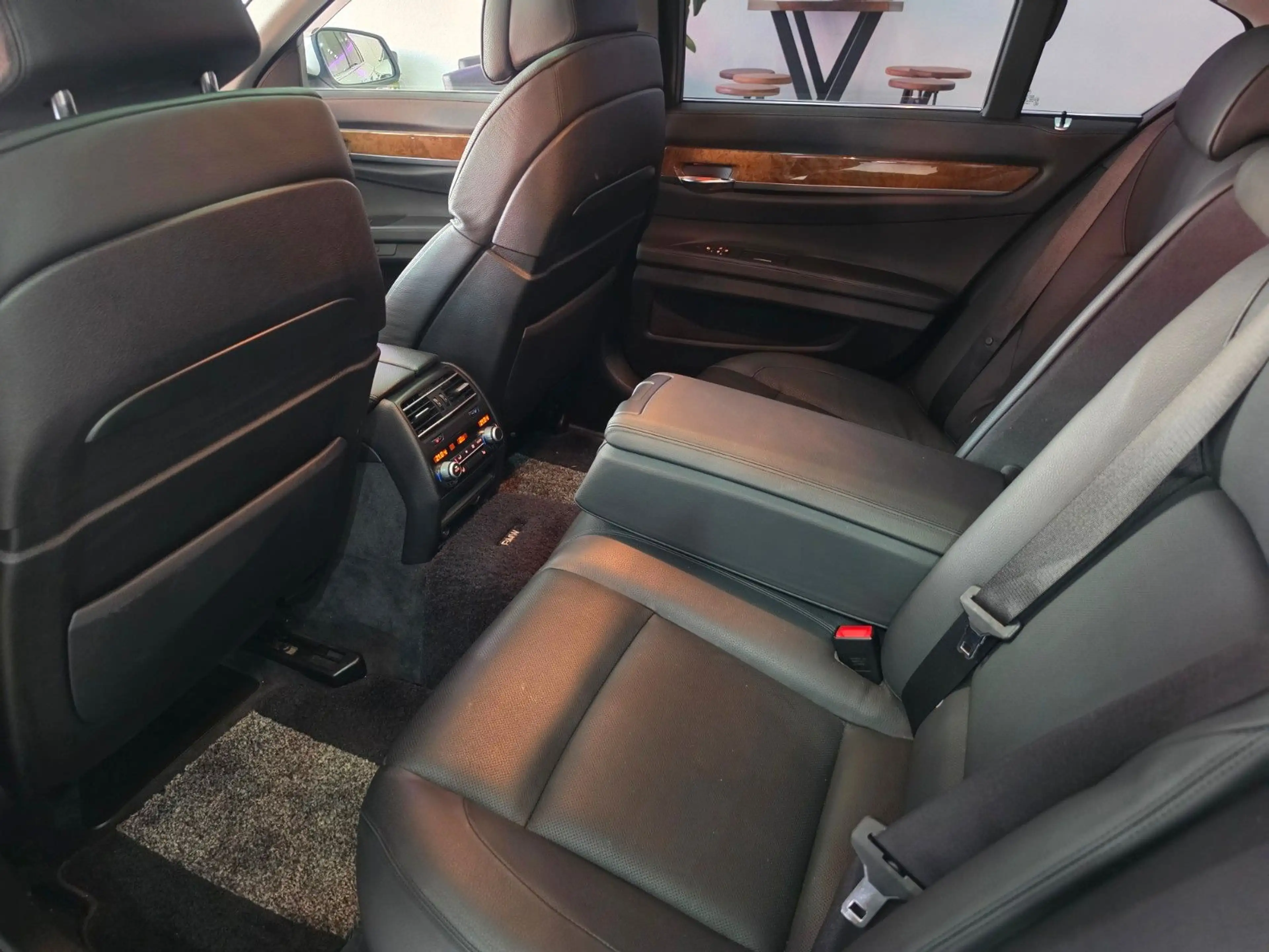 BMW 750 i Hamann Navi Klima Scheckheft Sportpaket — photo 8