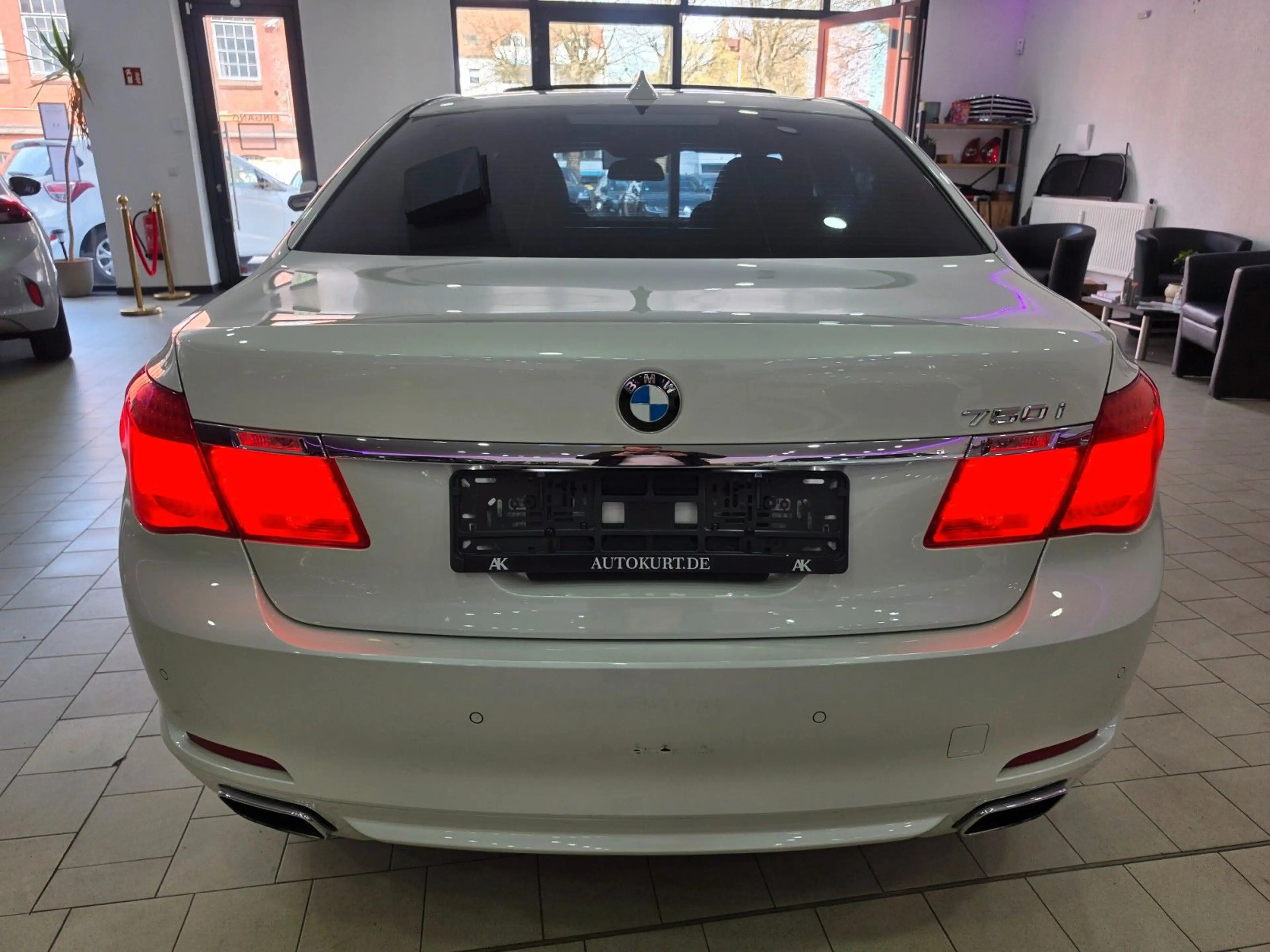 BMW 750 i Hamann Navi Klima Scheckheft Sportpaket — photo 13