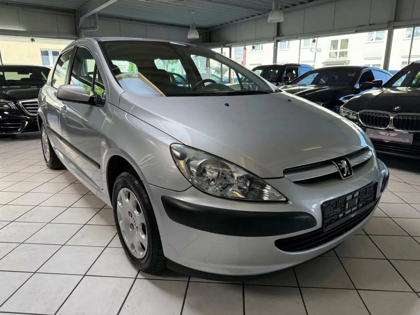 Peugeot 307 Grande Filou Cool 1.4 KLIMA Grau - 1