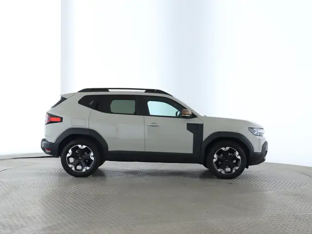 Dacia Duster view 8