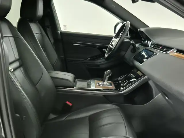 Land Rover Range Rover Evoque view 5