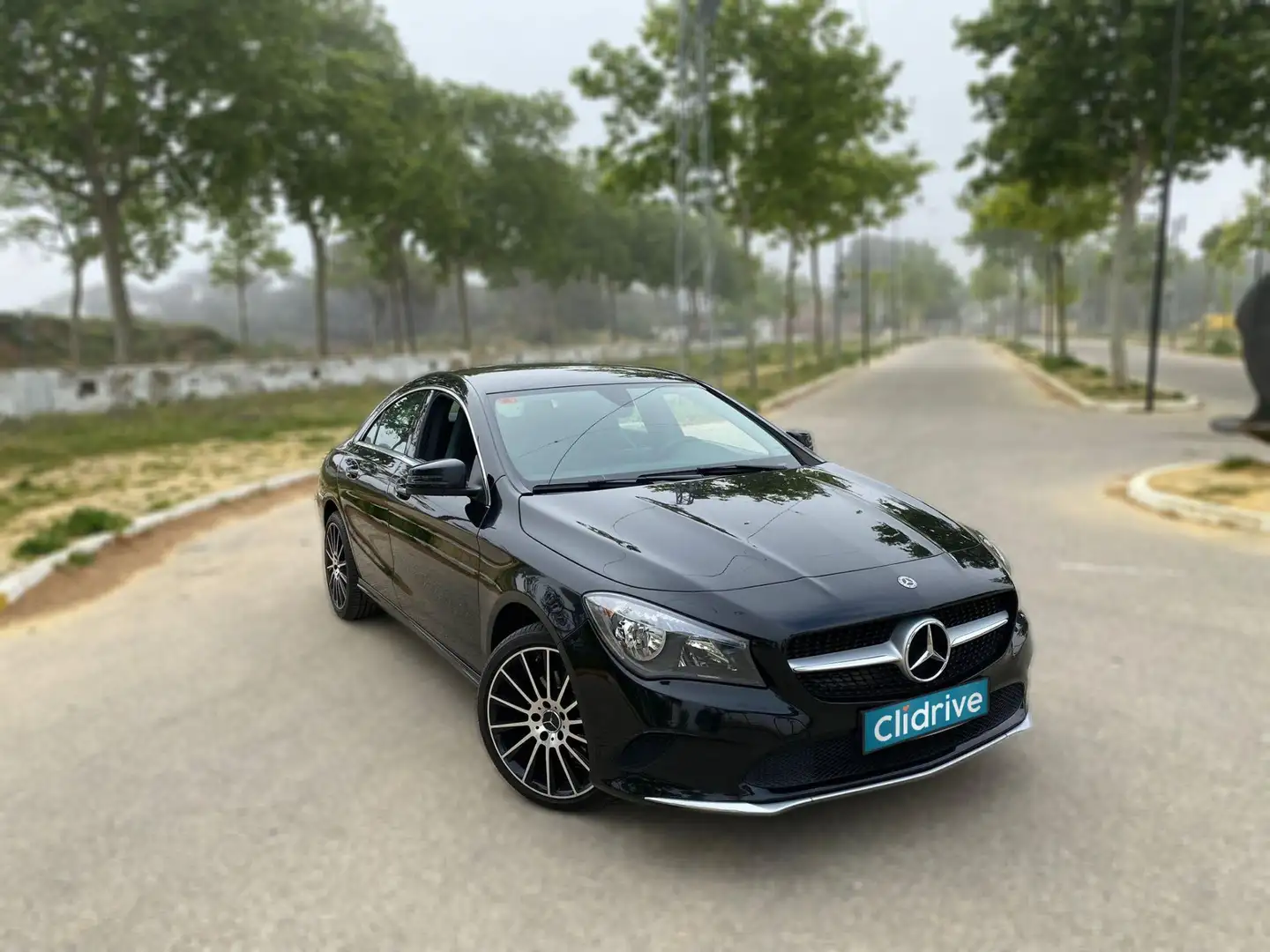 Mercedes-Benz CLA 180 D Negro - 2