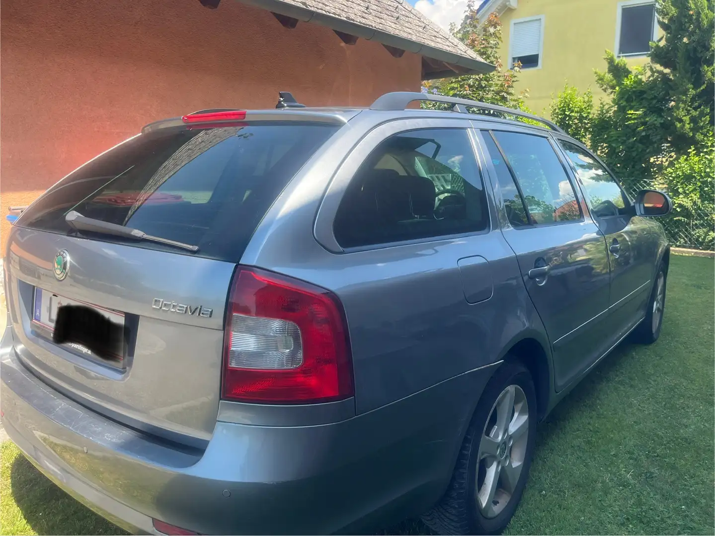 Skoda Octavia Kombi 2.0 TDI DSG | Navi | Pickerl neu | Gepflegt - 1