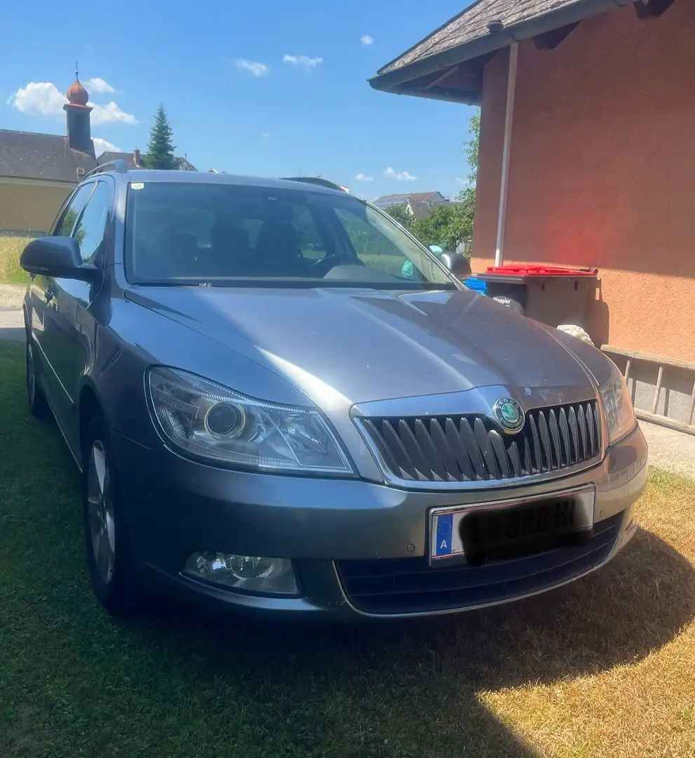 Skoda Octavia Kombi 2.0 TDI DSG | Navi | Pickerl neu | Gepflegt - 2