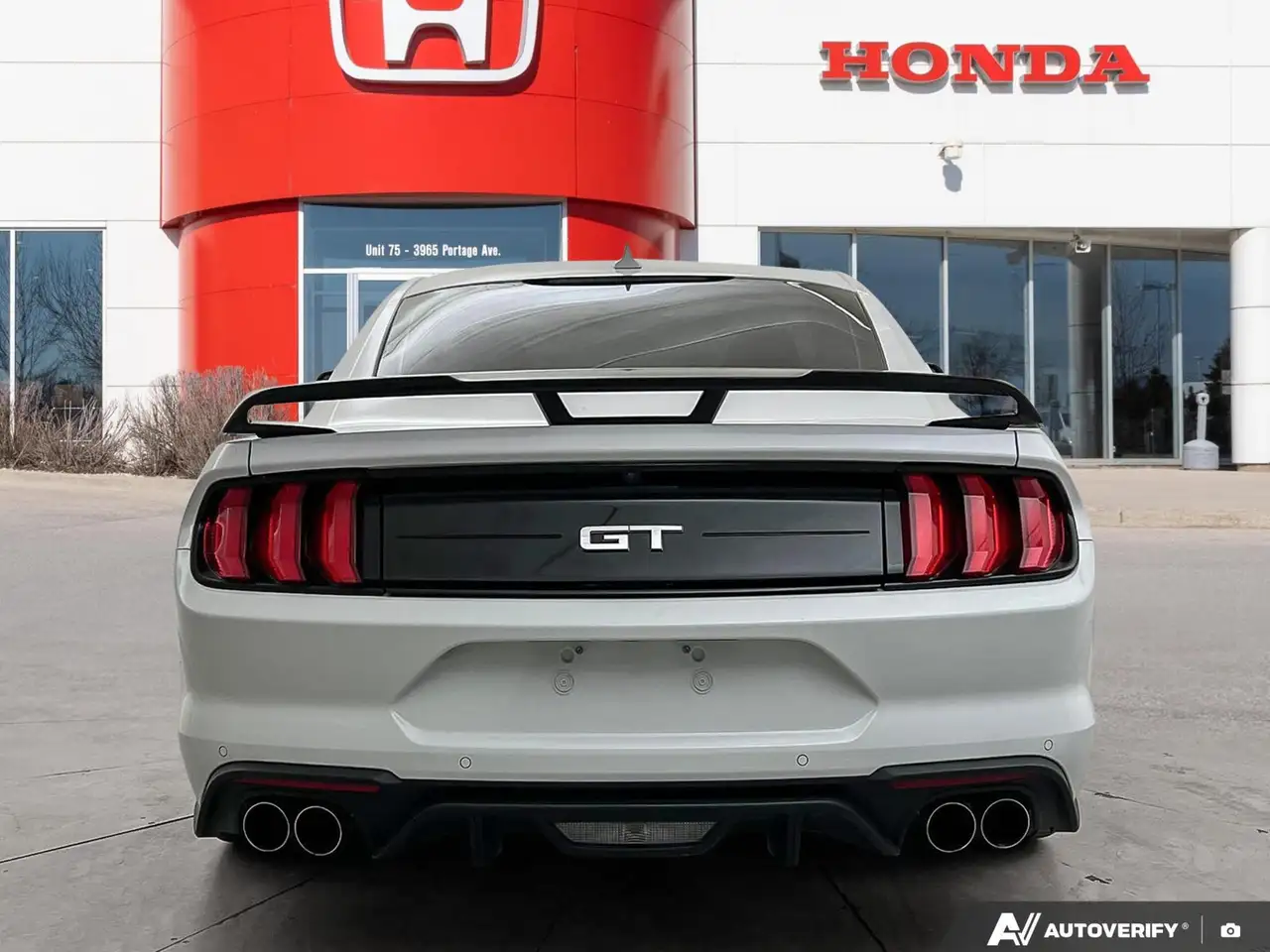 Ford Mustang снимка Ford Mustang