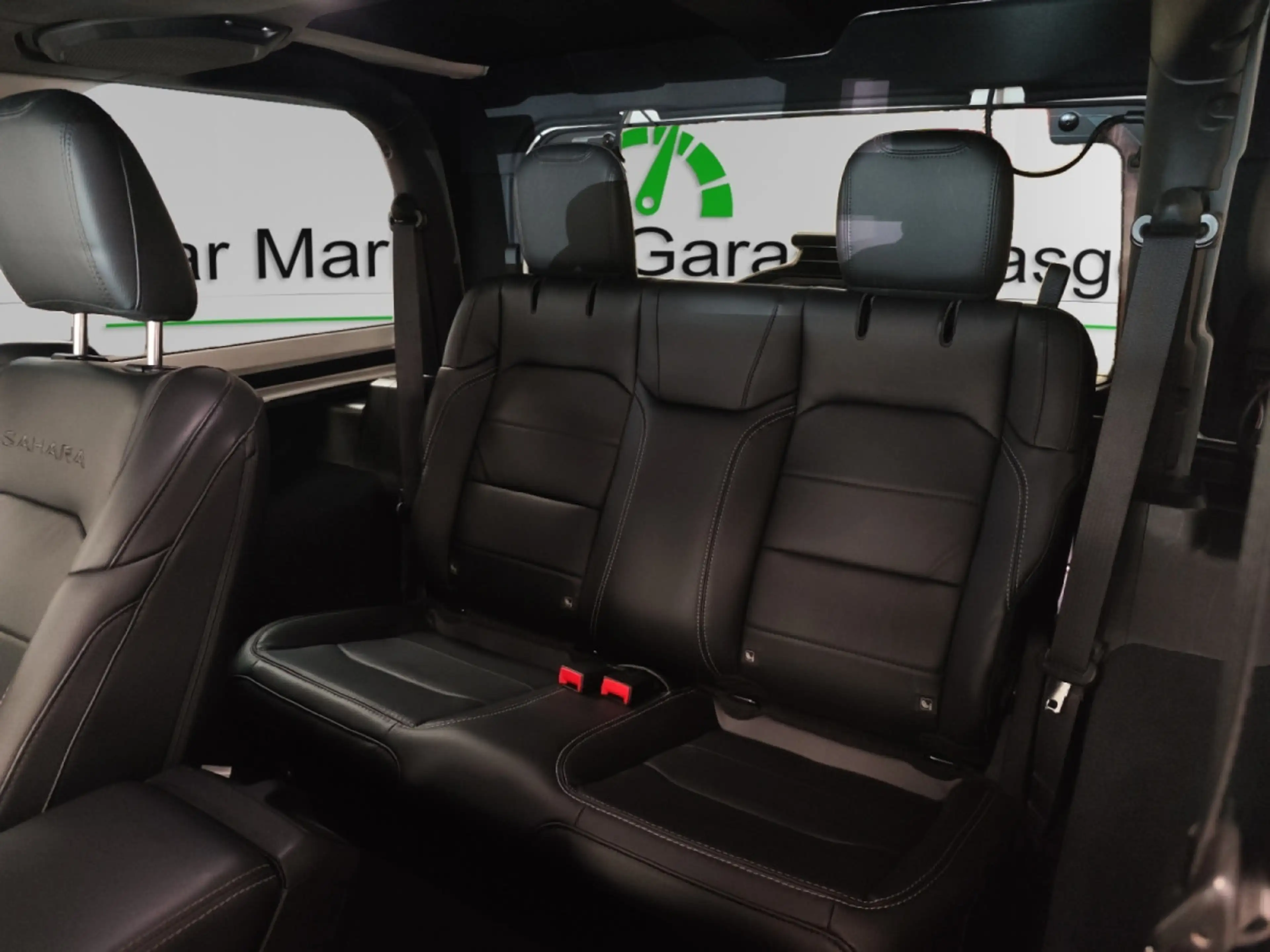 Jeep Wrangler Sahara 2.0 T-GDI — photo 11