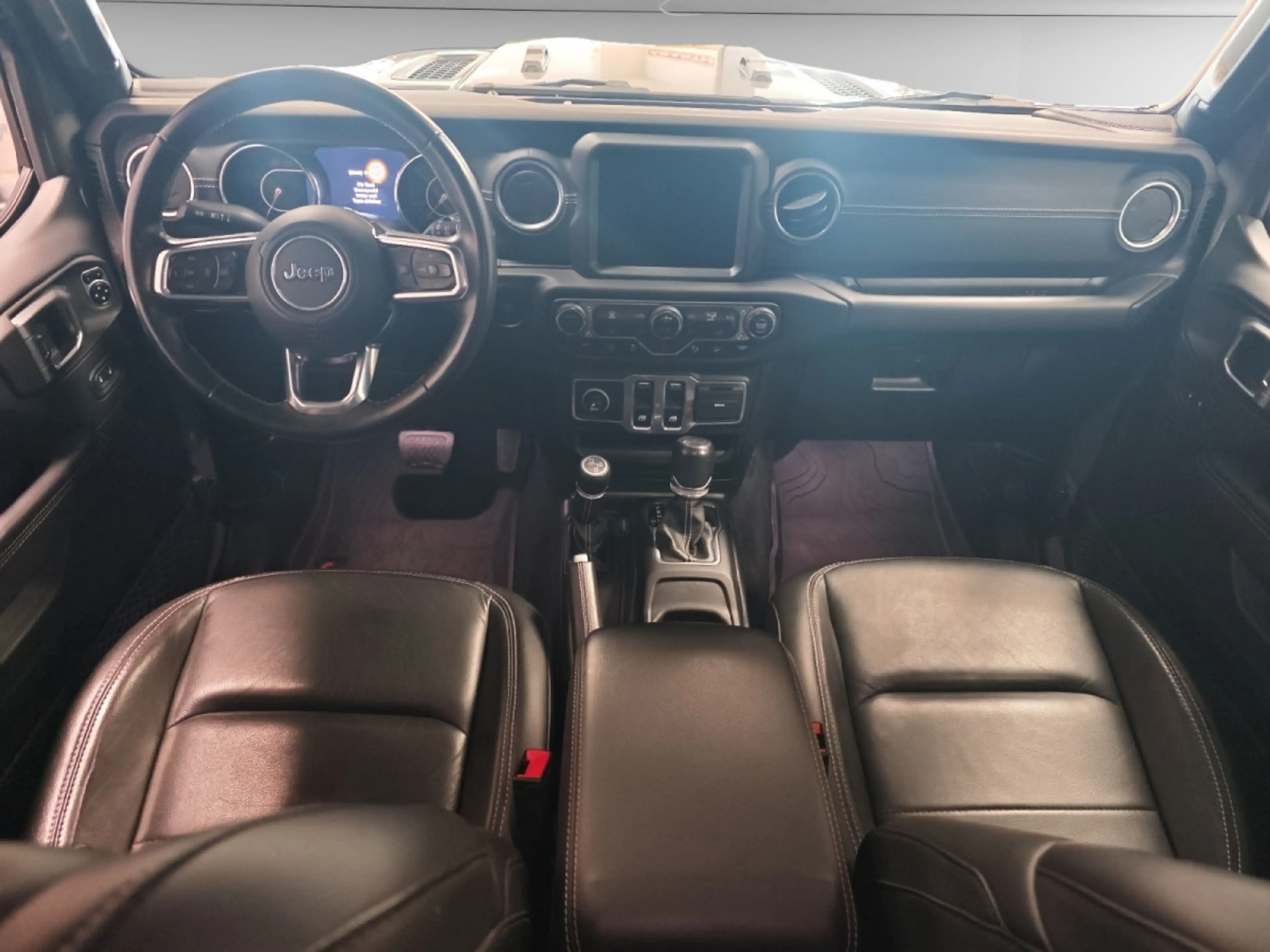 Jeep Wrangler Sahara 2.0 T-GDI — photo 12