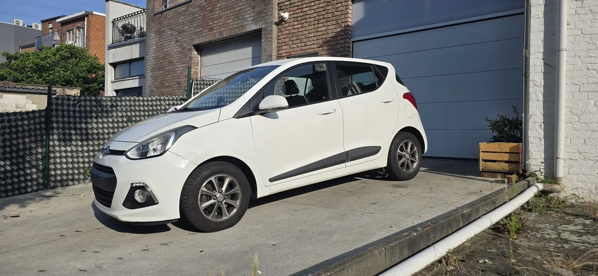 Hyundai i10 1.0 Automatik Trend - 2
