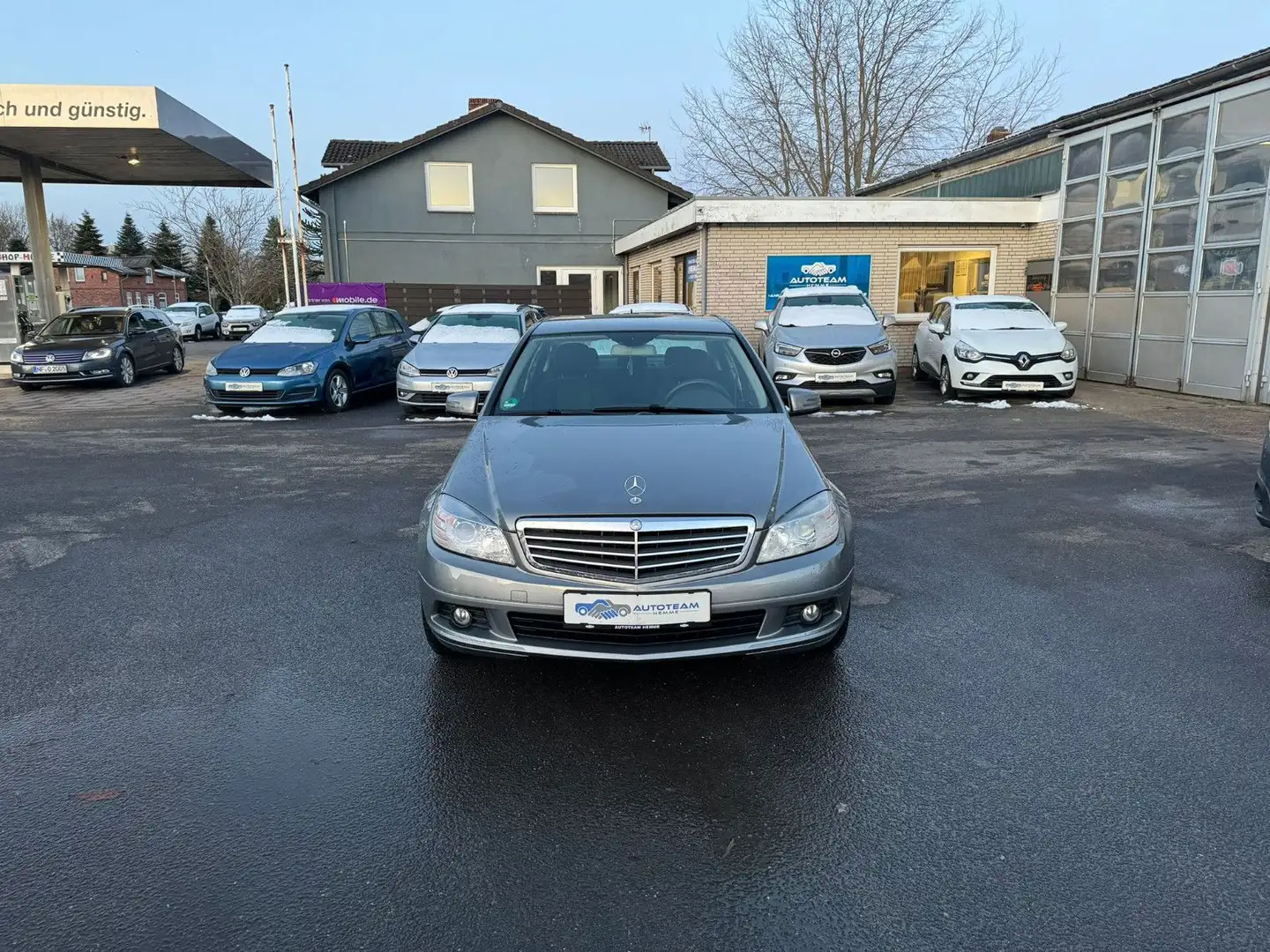 Mercedes-Benz C 180 Limousine TÜV/1 HAND/KLIMA/ALU Silber - 2