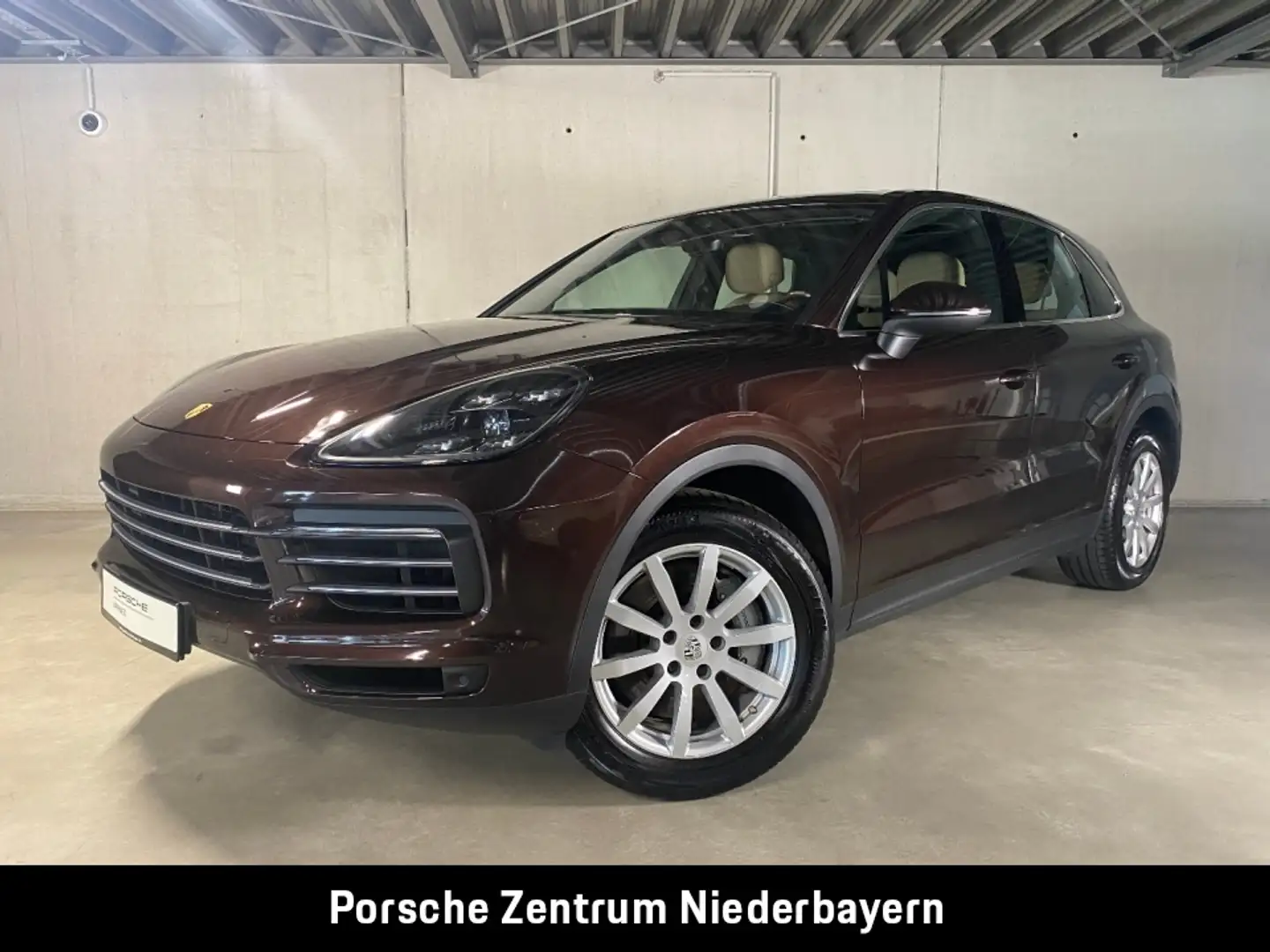 Porsche Cayenne S | Panorama Dachsystem | LED-Matrix | Bruin - 1