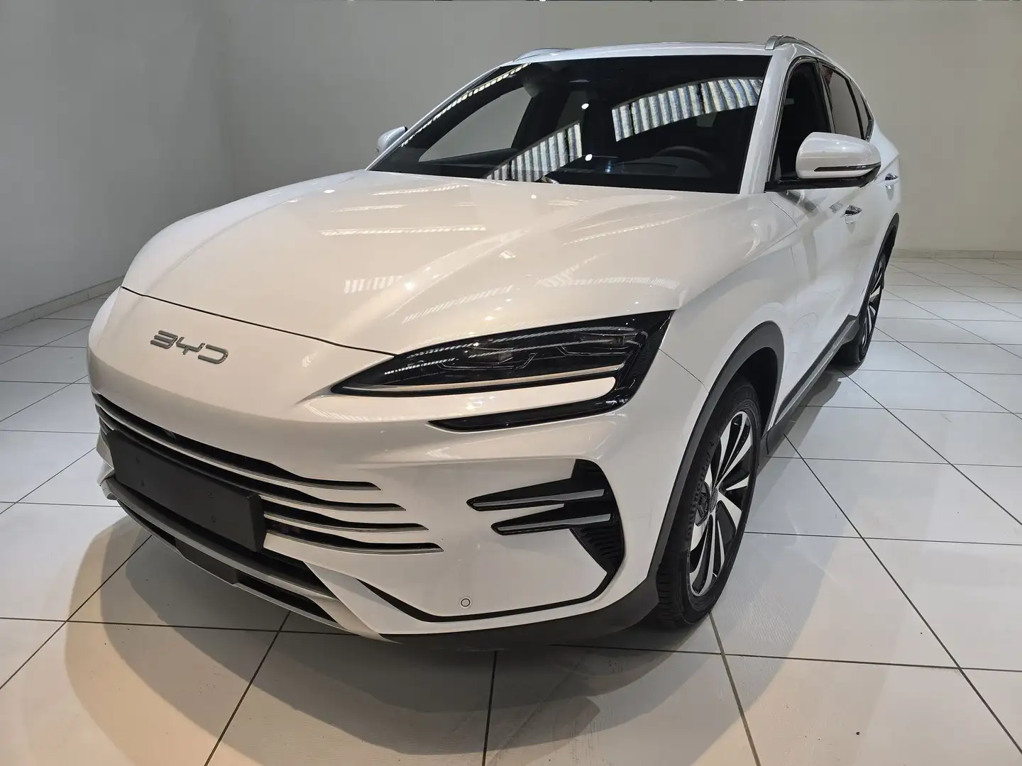 BYD Seal U Seal U DM-i 1.5 218 CV PHEV Boost Bianco - 1