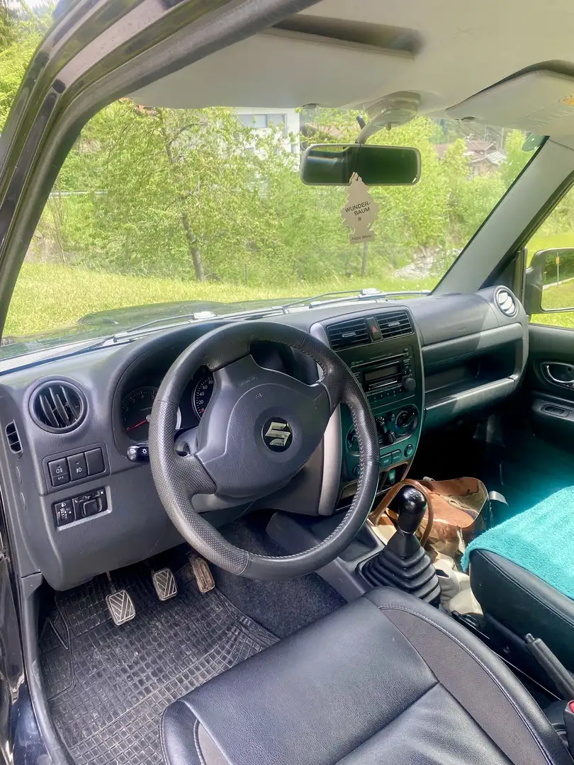 Suzuki Jimny Schwarz - 2