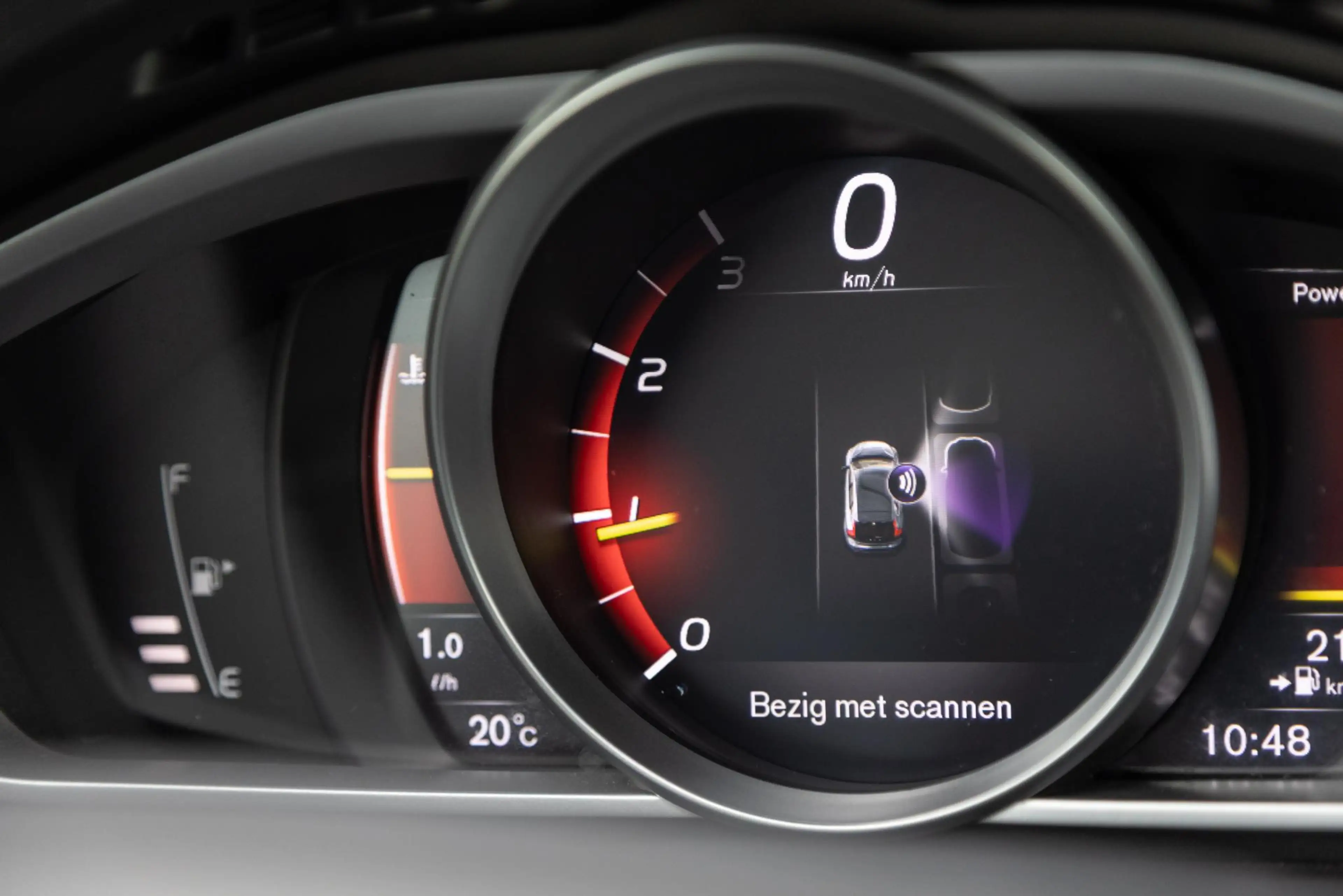 Volvo V40 2.0 T4 Business Sport | R-Design | Panoramadak | A — photo 12