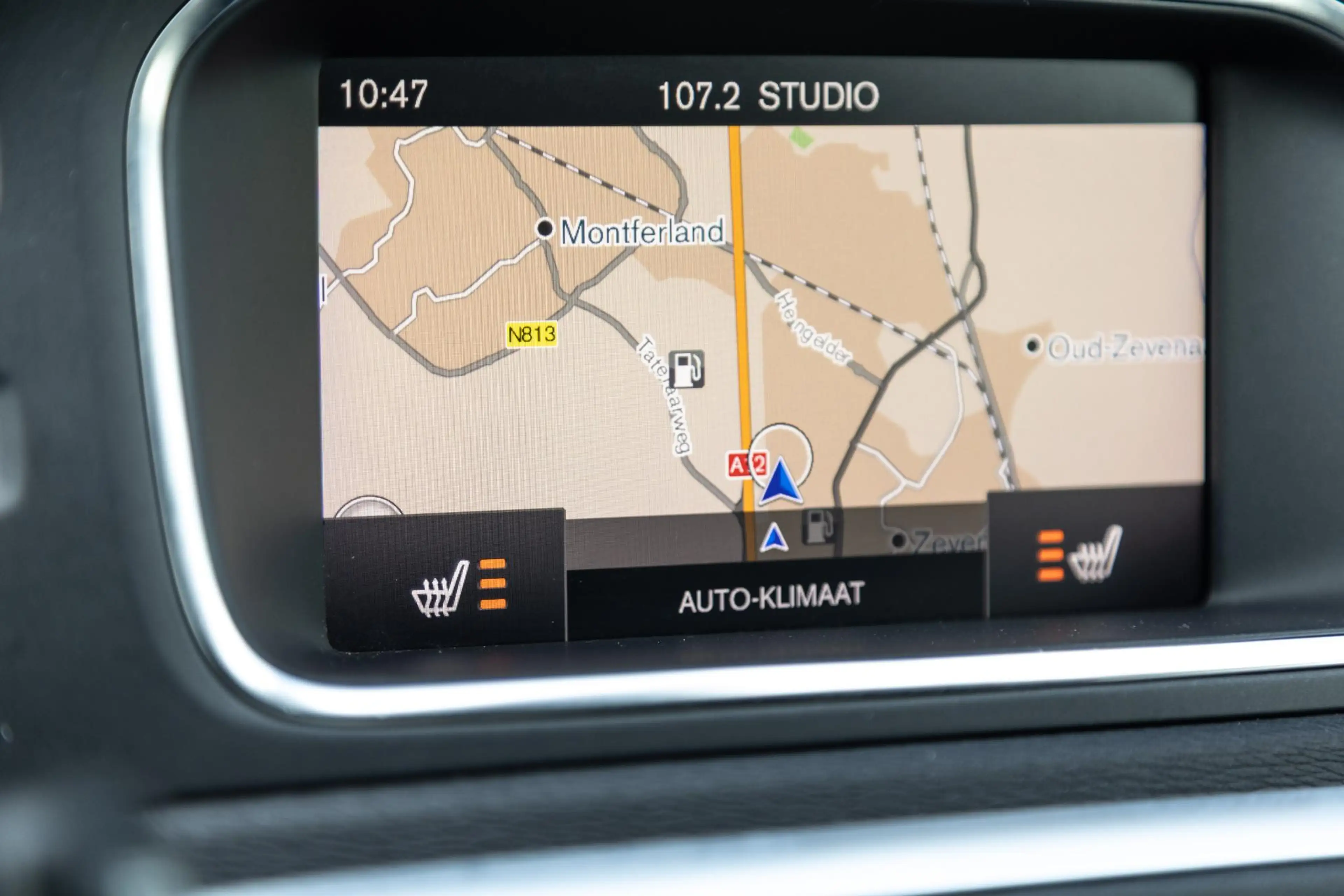 Volvo V40 2.0 T4 Business Sport | R-Design | Panoramadak | A — photo 10