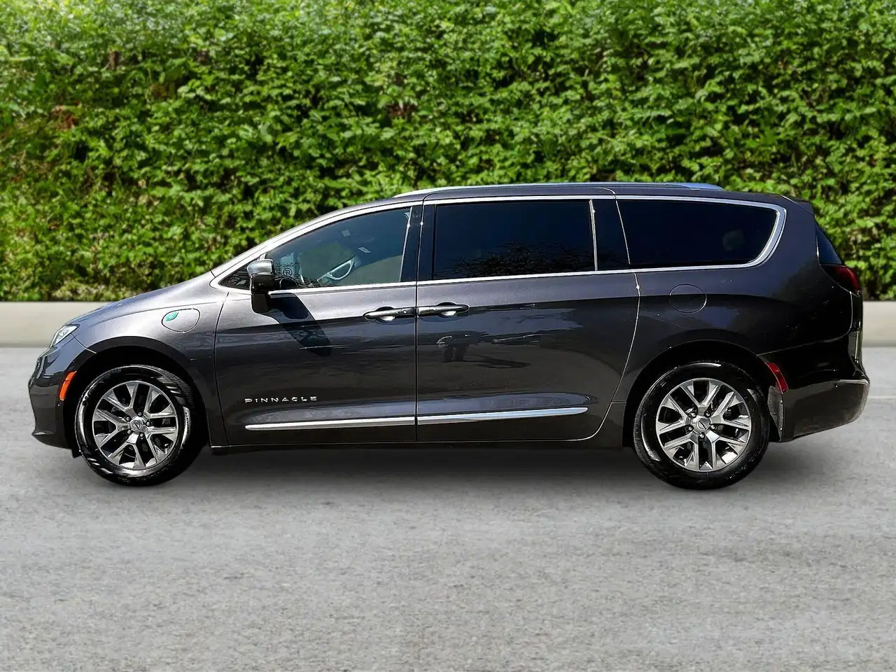 Chrysler Pacifica photo Chrysler Pacifica