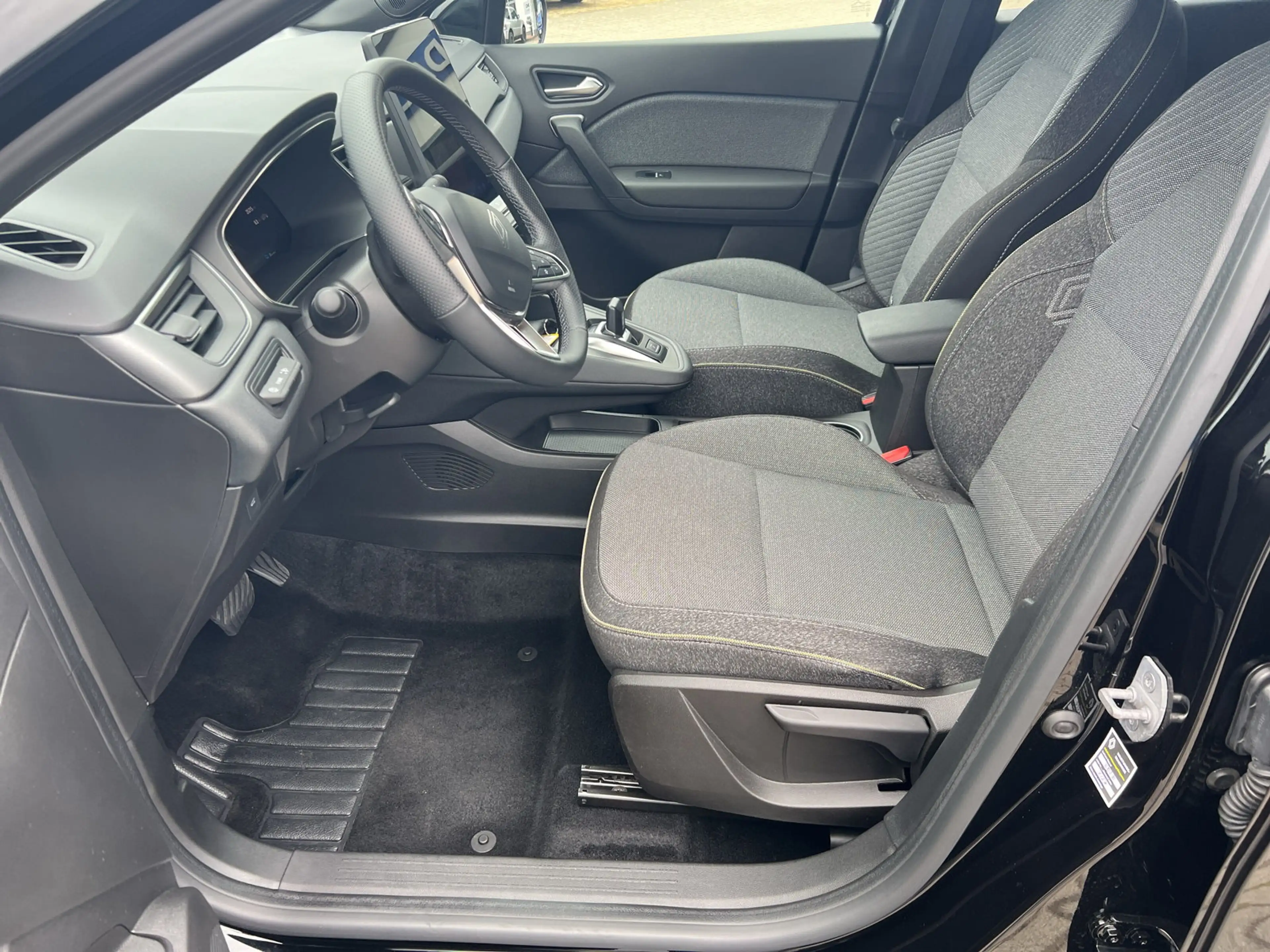 Renault Symbioz E-TECH Full Hybrid 160 Techno GJR+RFK+SHZ+LED — photo 5