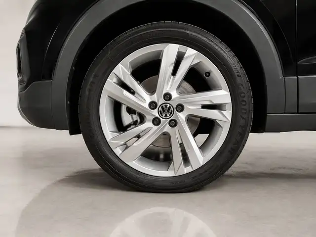 Volkswagen T-Cross view 7