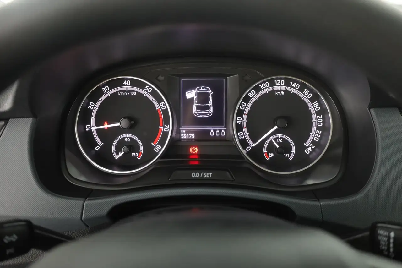 Skoda Fabia 1.0 MPI Cool Plus Klima Sitzheizung DAB, миниатюра 15
