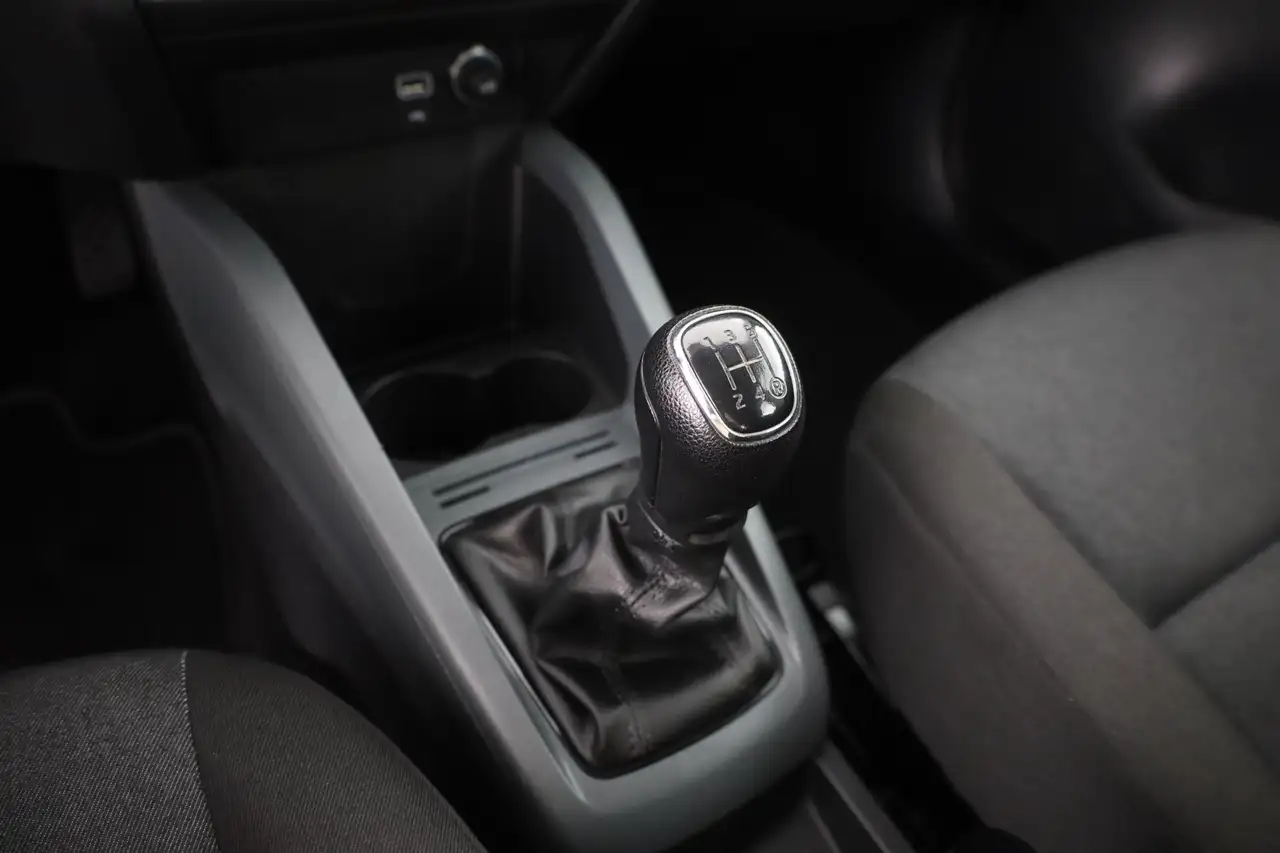 Skoda Fabia 1.0 MPI Cool Plus Klima Sitzheizung DAB, миниатюра 13