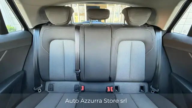 Audi Q2 view 15