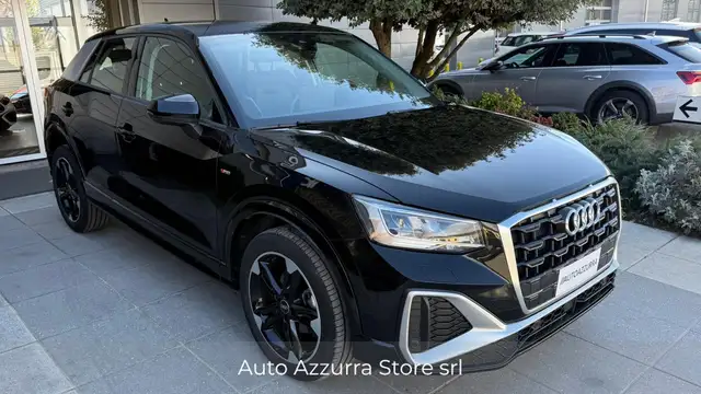 Audi Q2 view 3